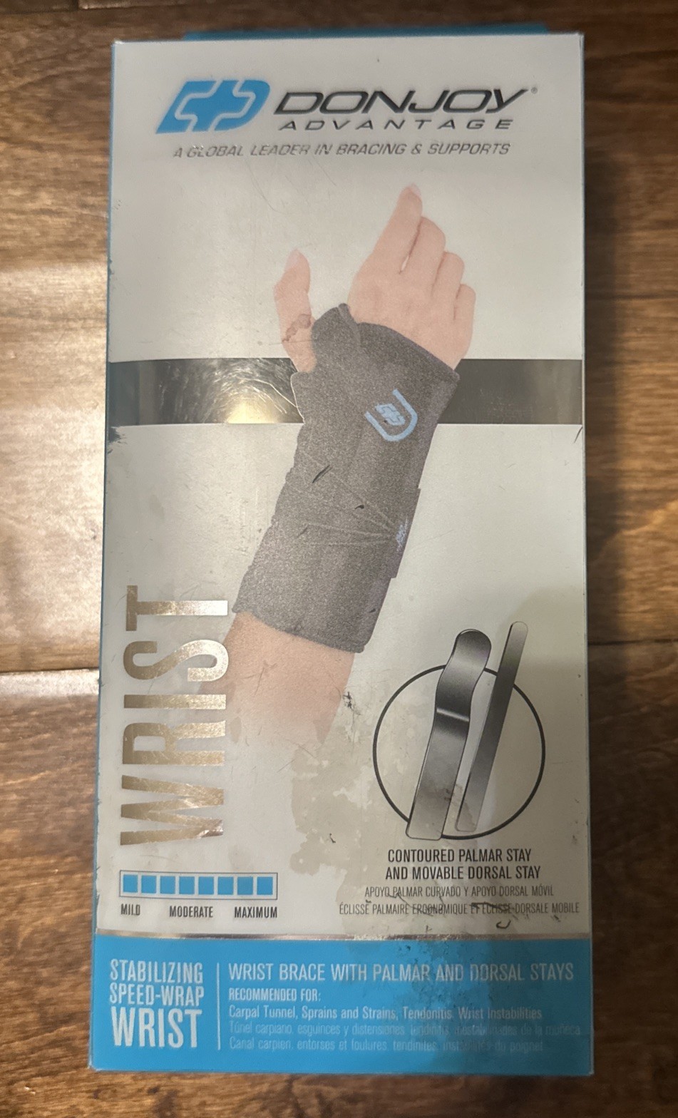 DonJoy Advantage Stabilizing Wrist Speed Wrap One Size, Right Wrist, Black