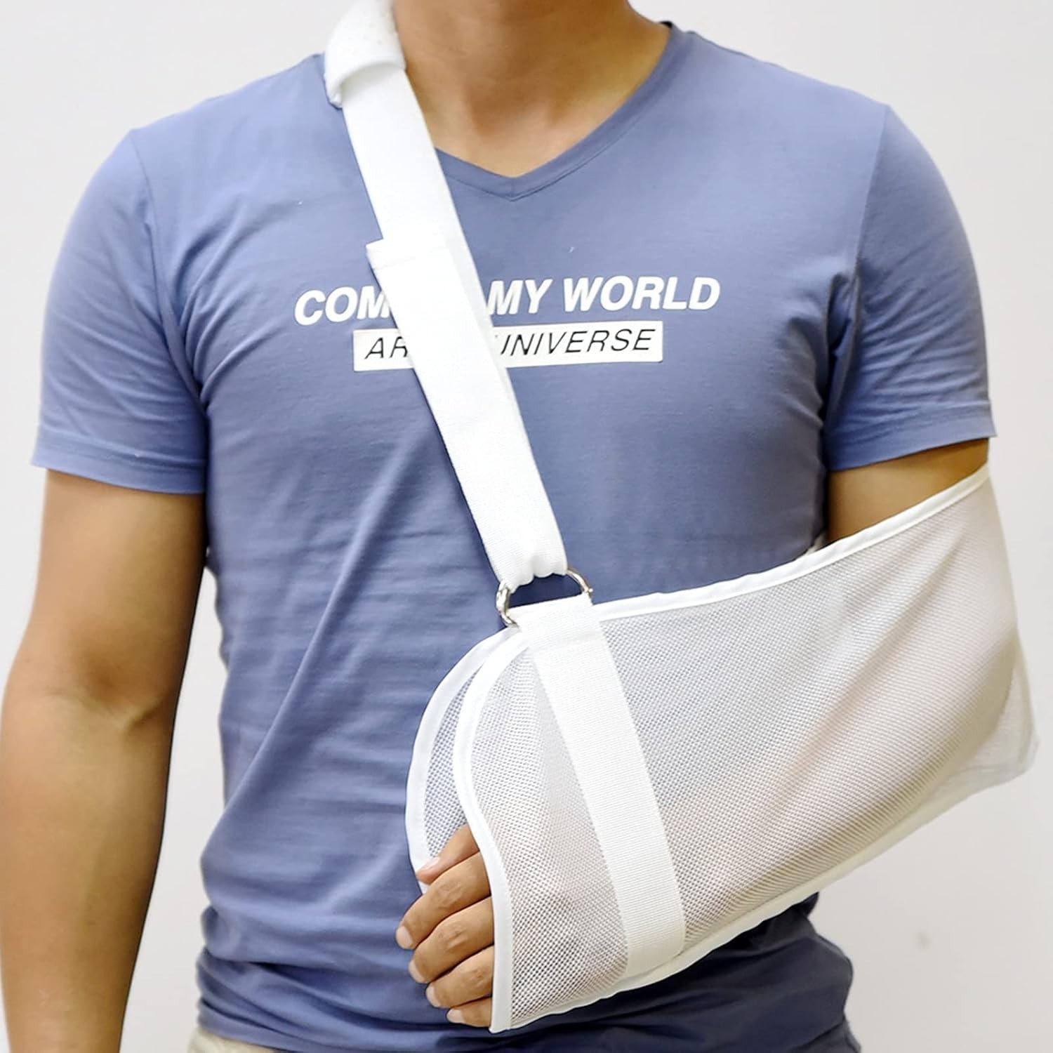 Lightweight Breathable Shower Sling – Adjustable Arm Support for Injury Recovery