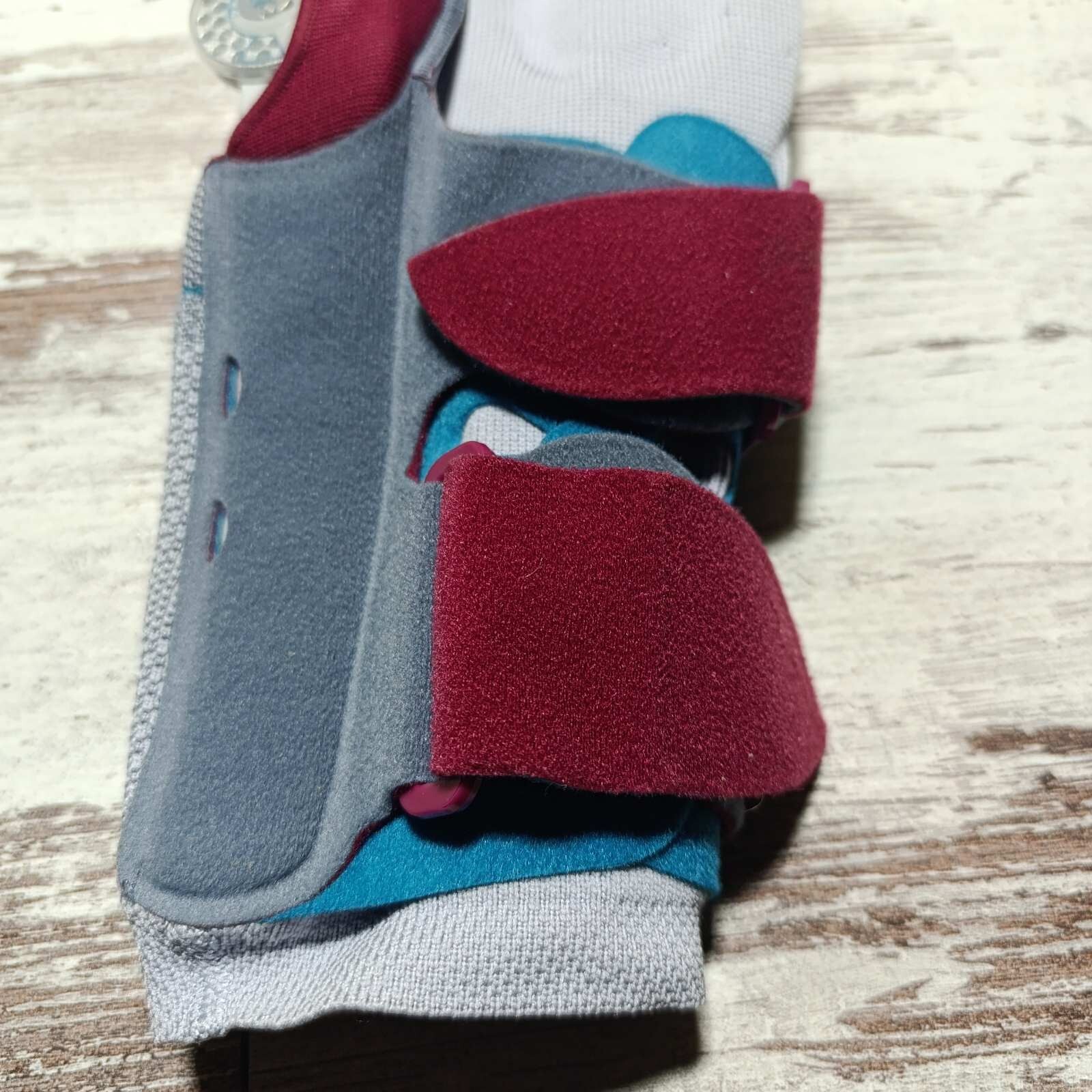 Gr. 1 Left Bauerfeind SofTec® Genu Advanced Knee Joint Brace Patella Support