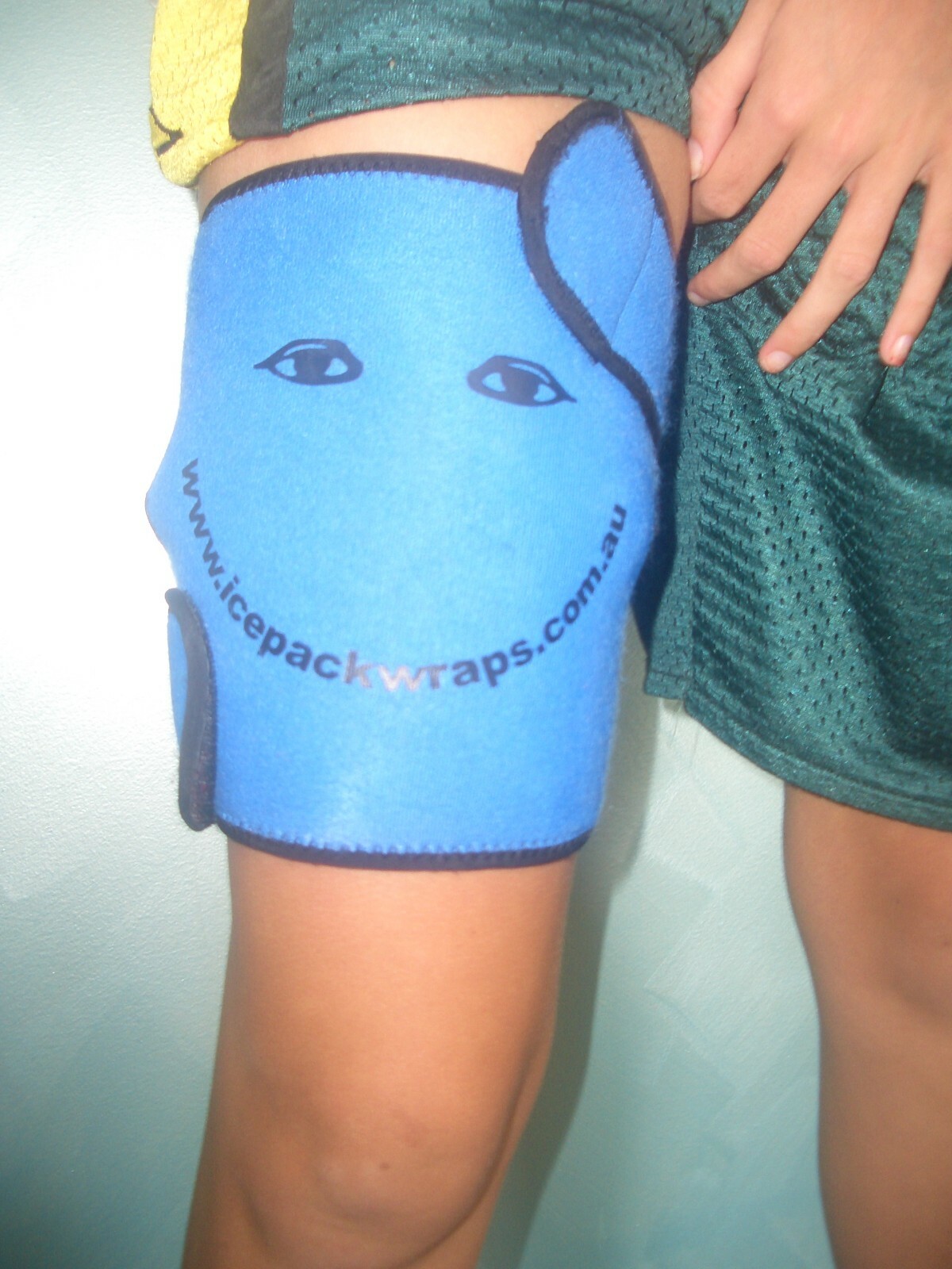 Icepackwrap Icing Ankles Knees Calf Wrap on Icepackwrap for Injury Management