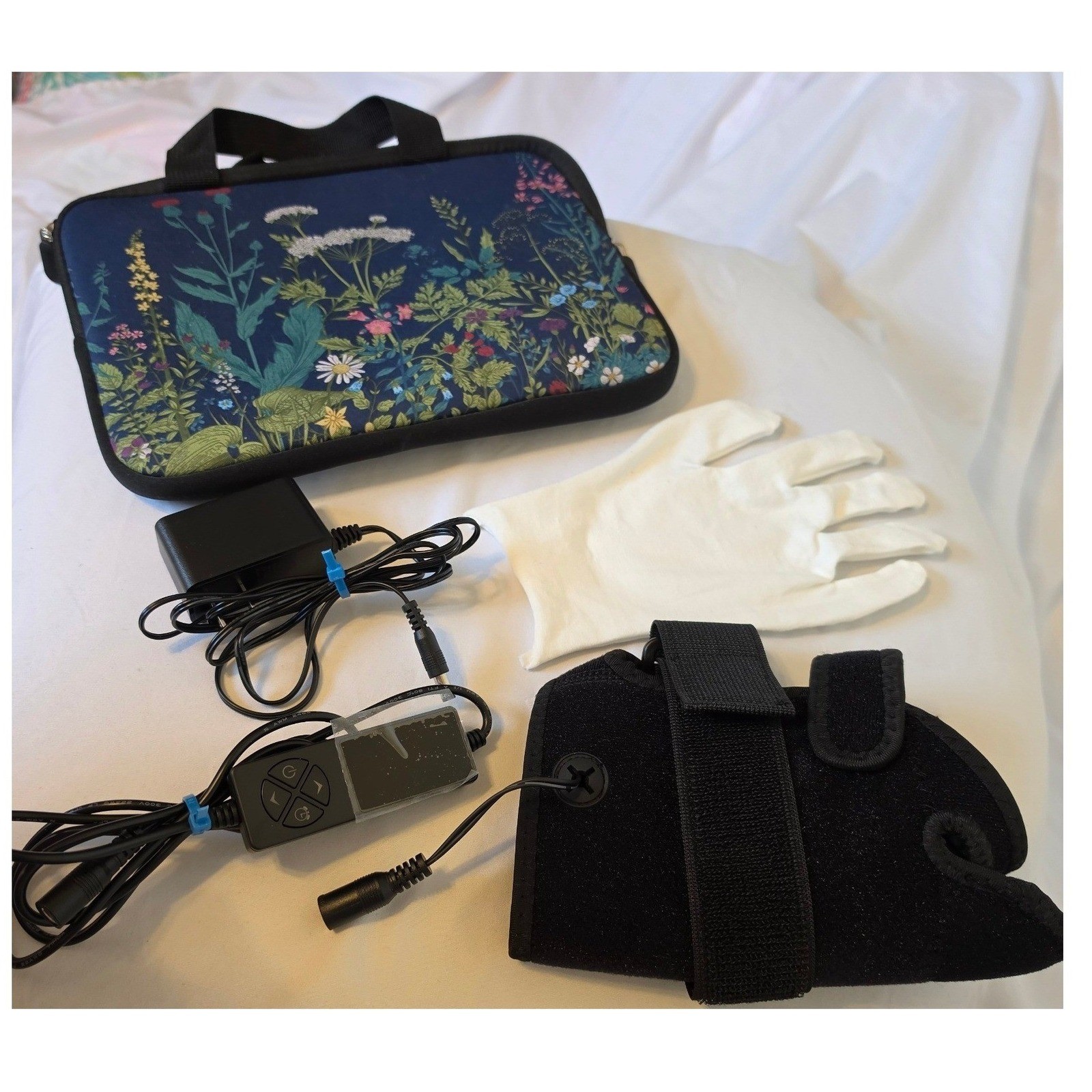 Hand Heating Pad Brace for Arthritis and Tendonitis with Heat & Timer Settings