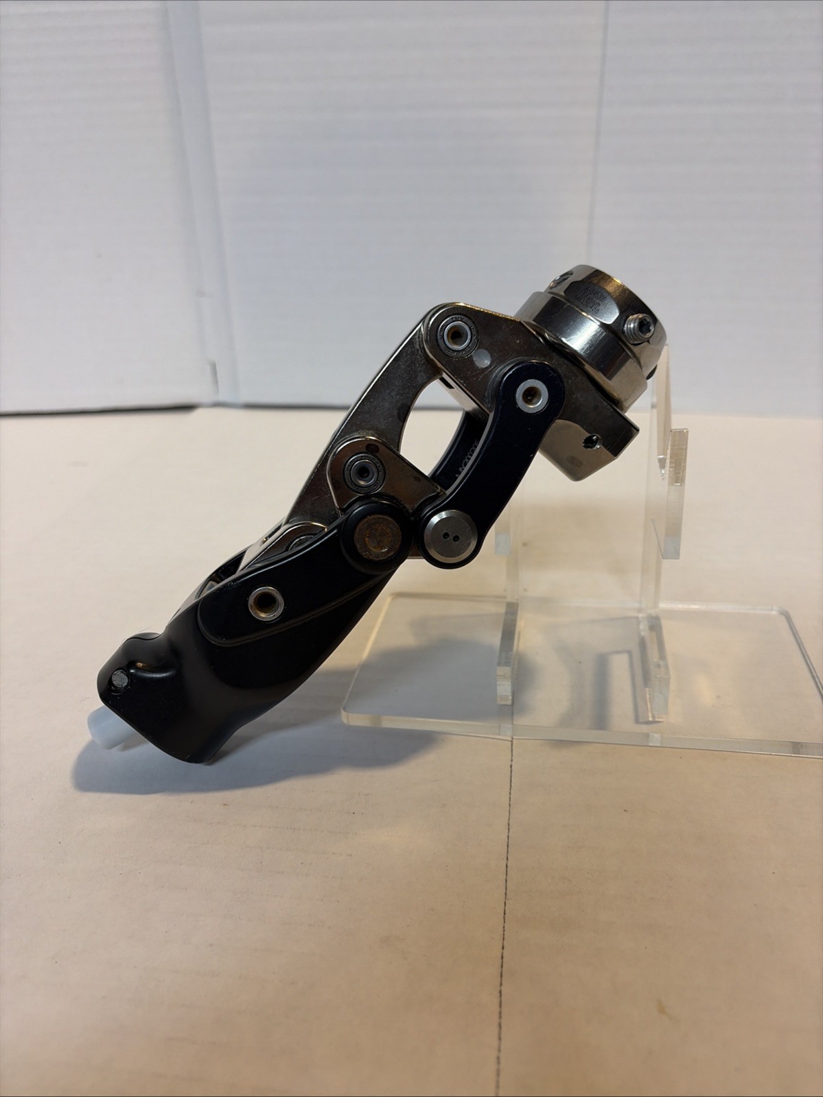 Total Knee 1900 Polycentric Knee Joint W/Geometric Locking