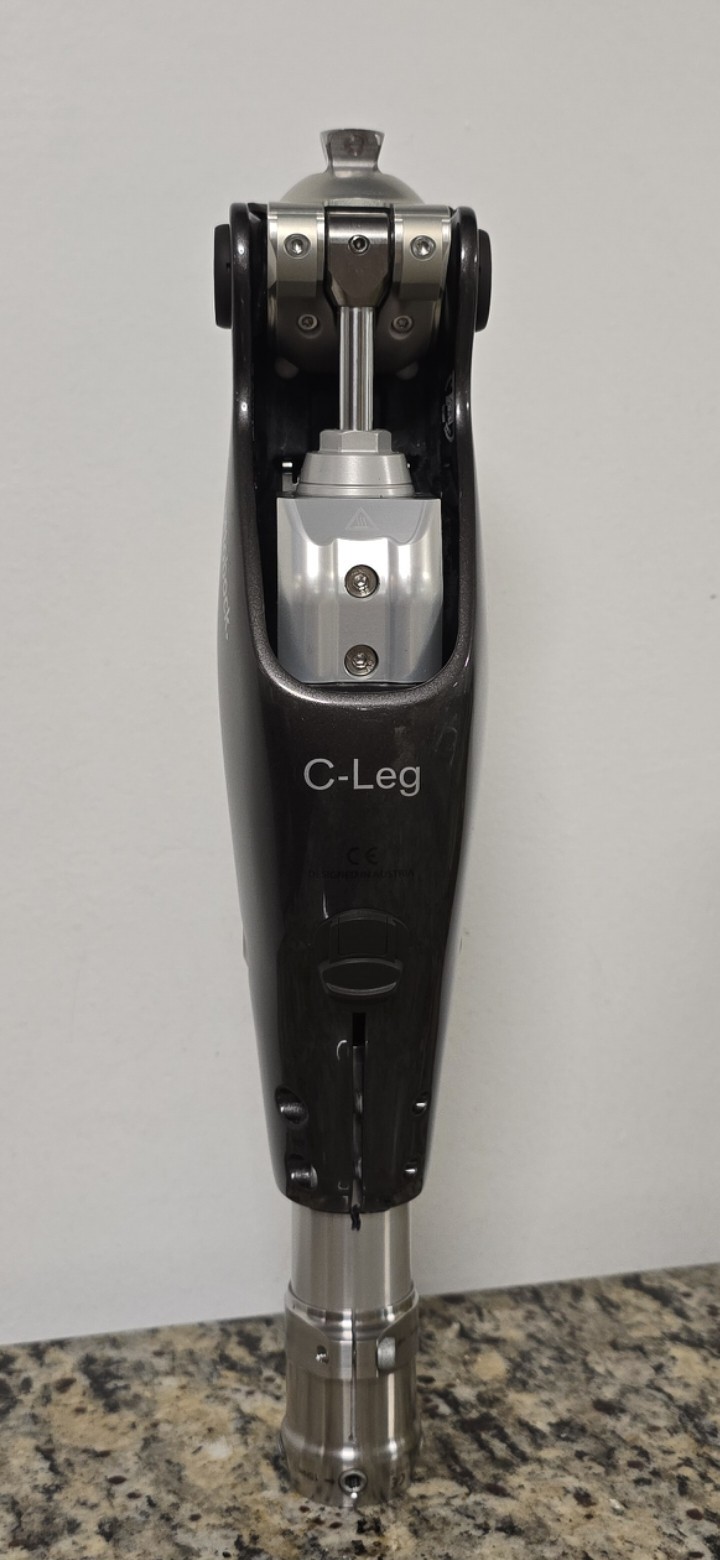 New 2026 ottobock C-Leg 4 This prosthesis was purchased in 03/23/2026.
