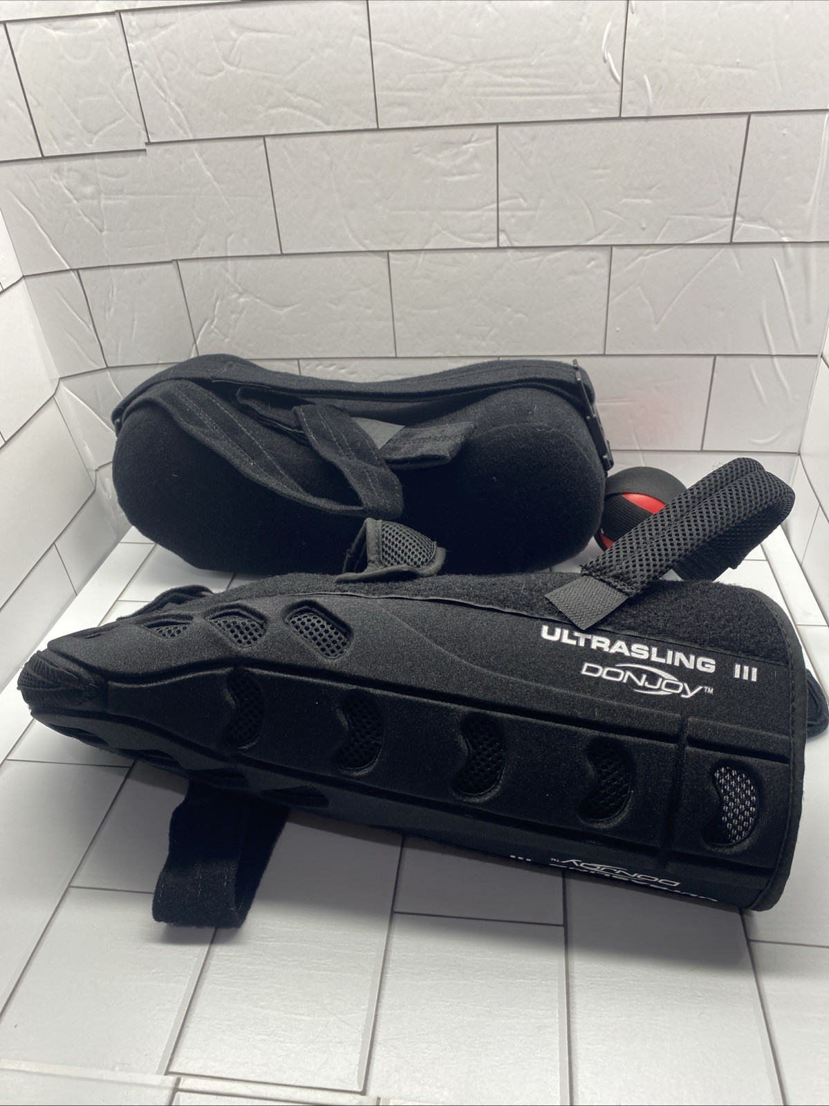 DonJoy Ultrasling III Medium Black Shoulder Support Sling