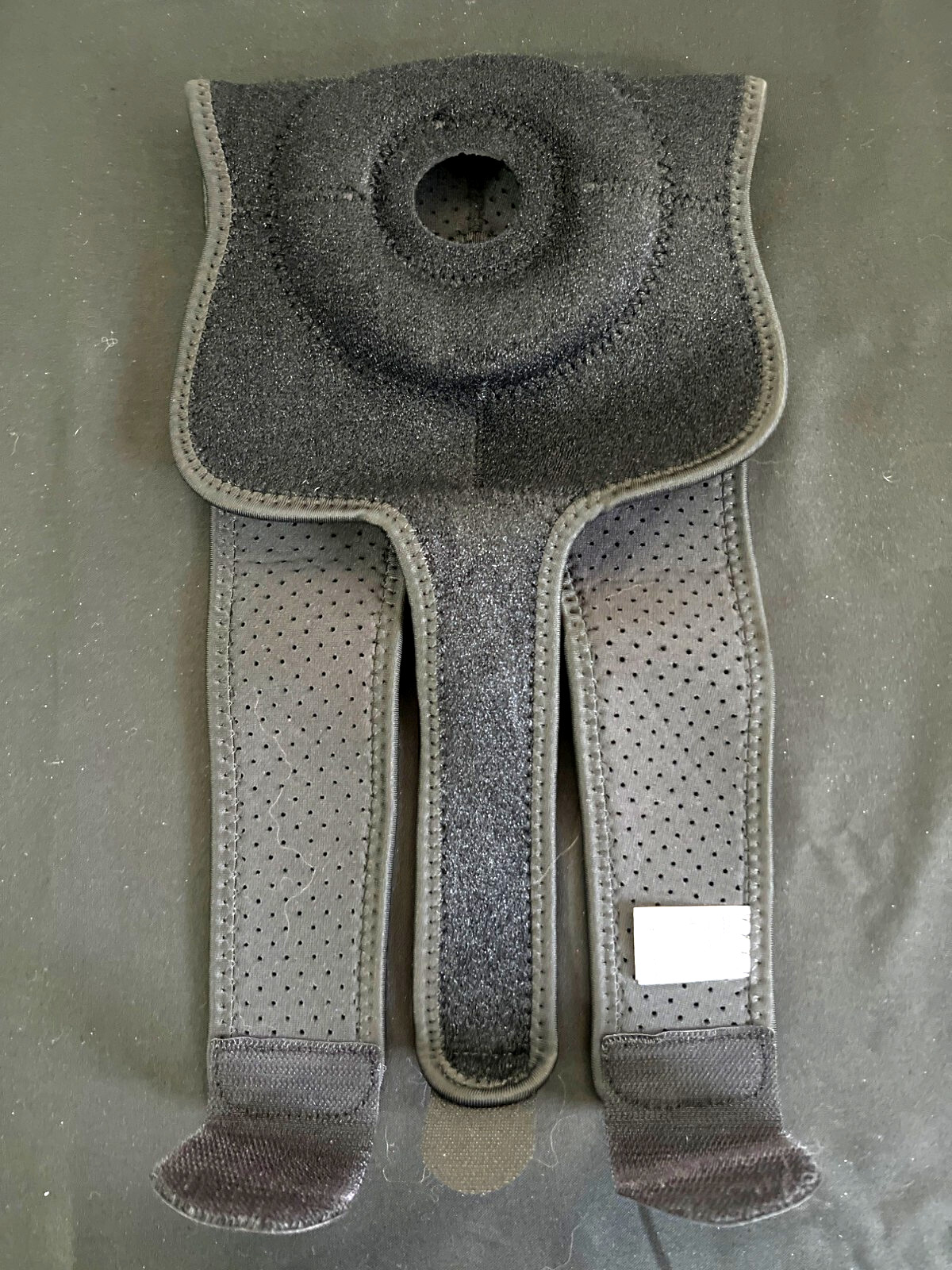 Adjustable Black Knee Fulcrum Wrap By Bracco For Support & Stability