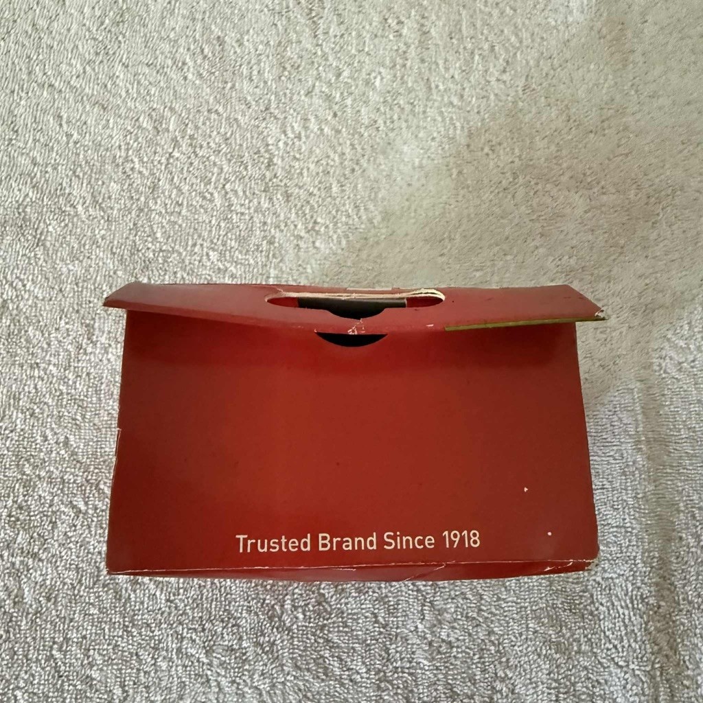 ACE Black & Red Adjustable Knee Strap & Finger Supports One Size