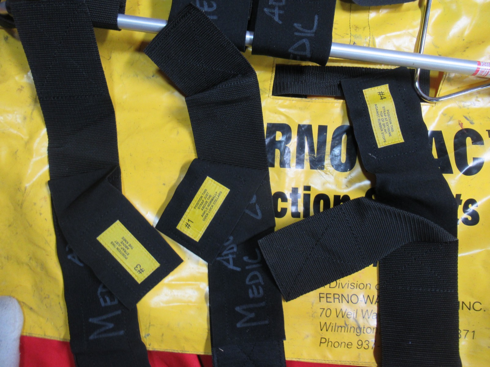 Ferno Adult Traction Splint WITH BAG COMPLETE GOOD USED WORKING CONDITION