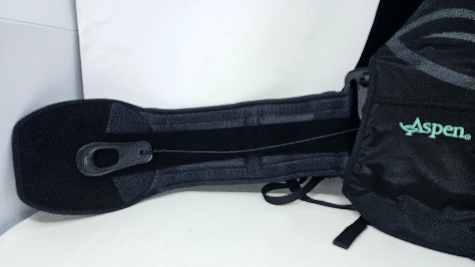 Aspen Horizon Adult One Size Adjustable Back Brace Black