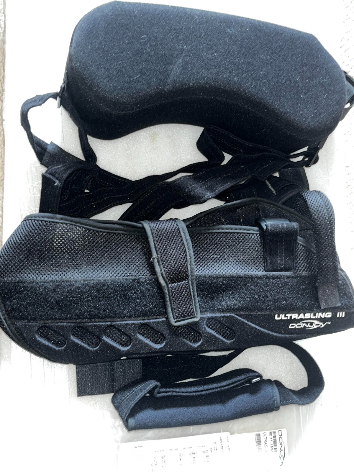 DonJoy UltraSling III Adjustable Shoulder Sling Black Immobilization