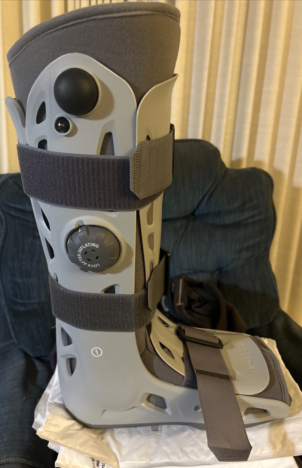Aircast Airselect Standard Large Walker Cast/Boot 01EF-L Gray Right Foot Adult