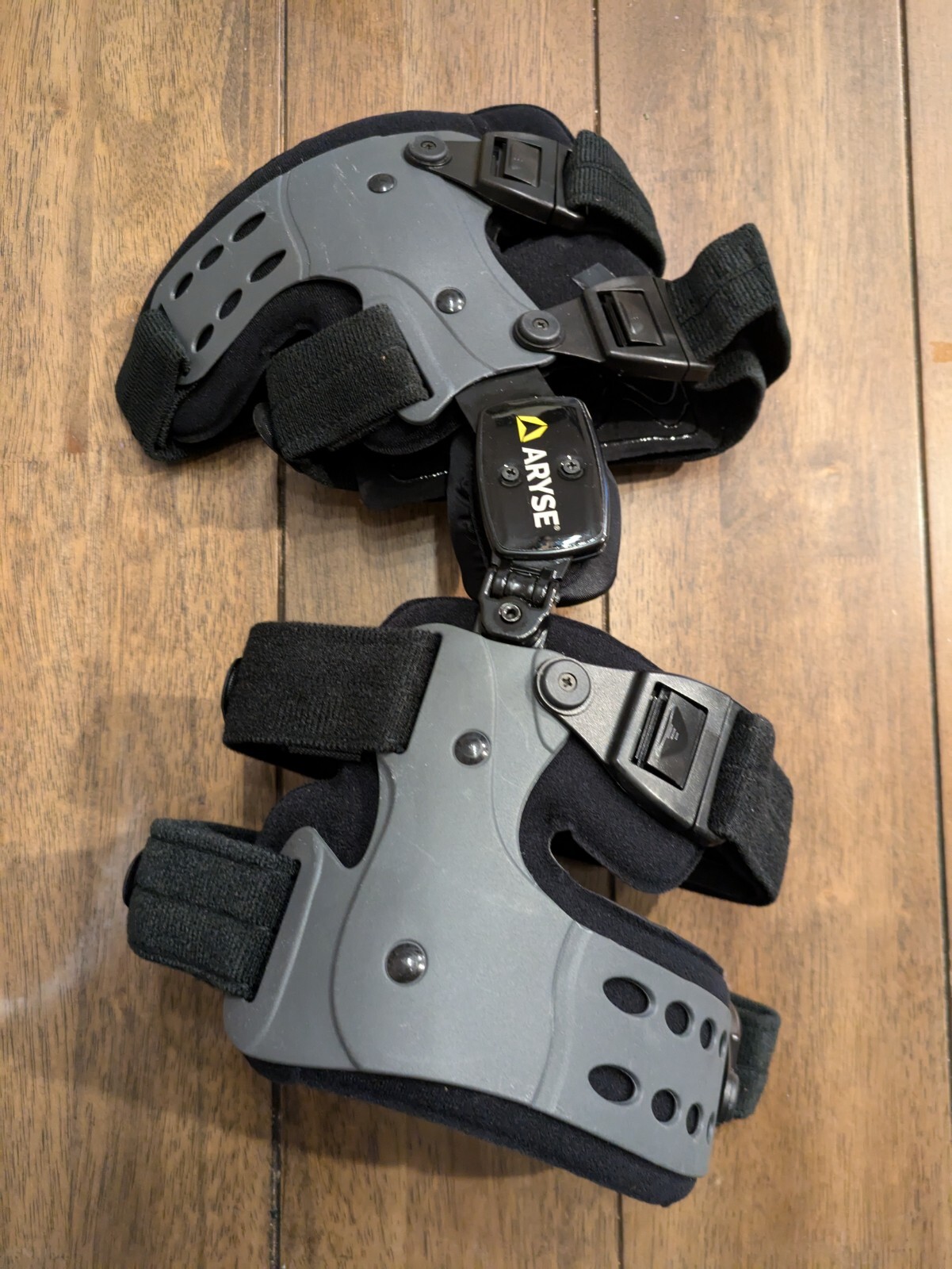 ARYSE AY-43-L Left Knee Brace Metforce OA Universal Size & AY-97 Knee Wrap NEW
