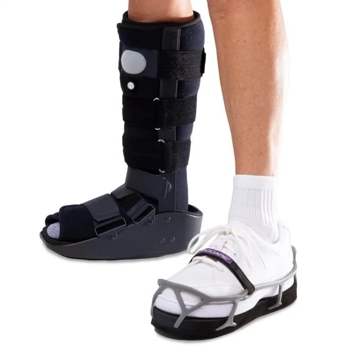 ShoeLift Shoe Balancer for use with Walking Boots / for Men and Women (Medium)