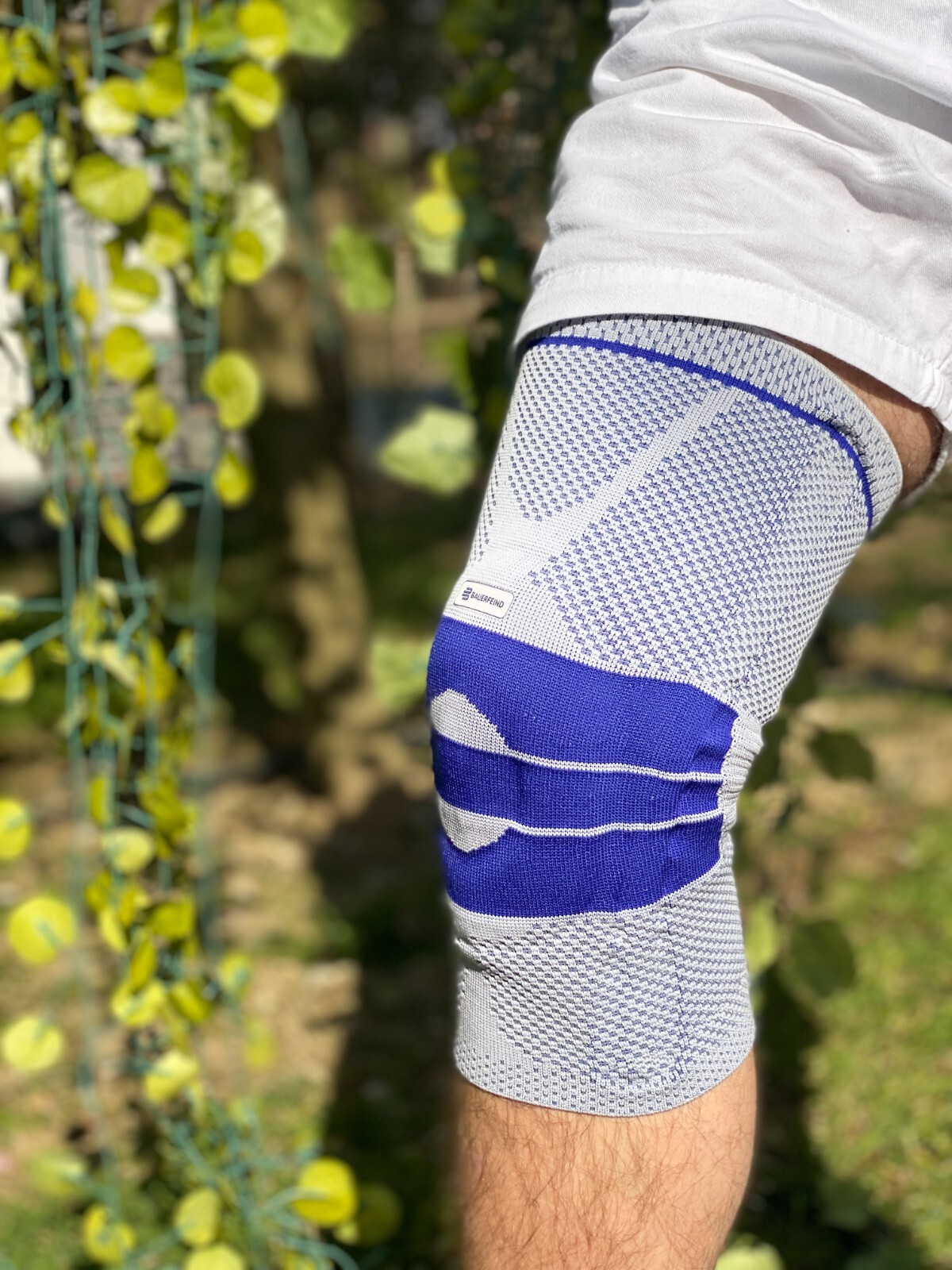 Bauerfeind GenuTrain Size 3 Knee Joint Brace Patella Support Meniscus Sleeve ACL