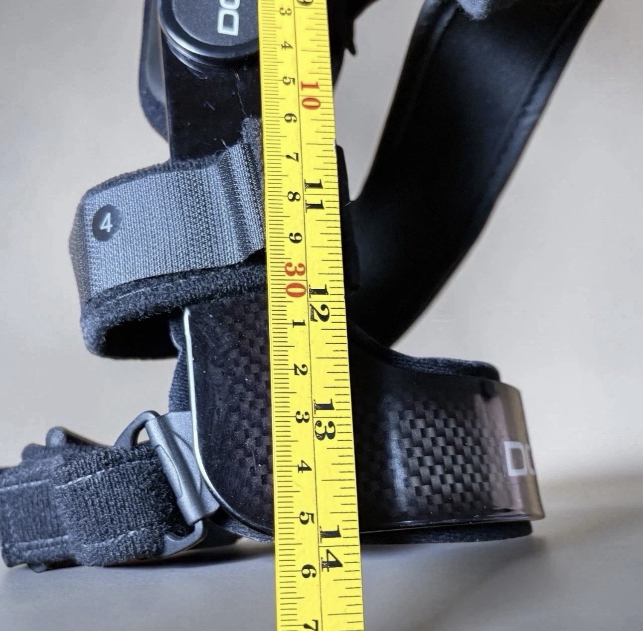 DonJoy Left Knee Brace Hinged Adjustable Support Carbon Fiber Black