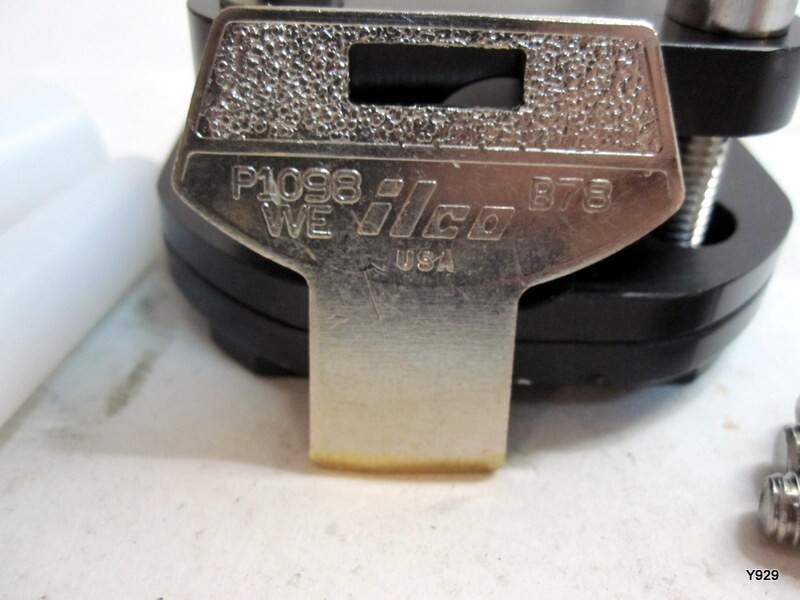 FERRIER COUPLER A5 with screws and key