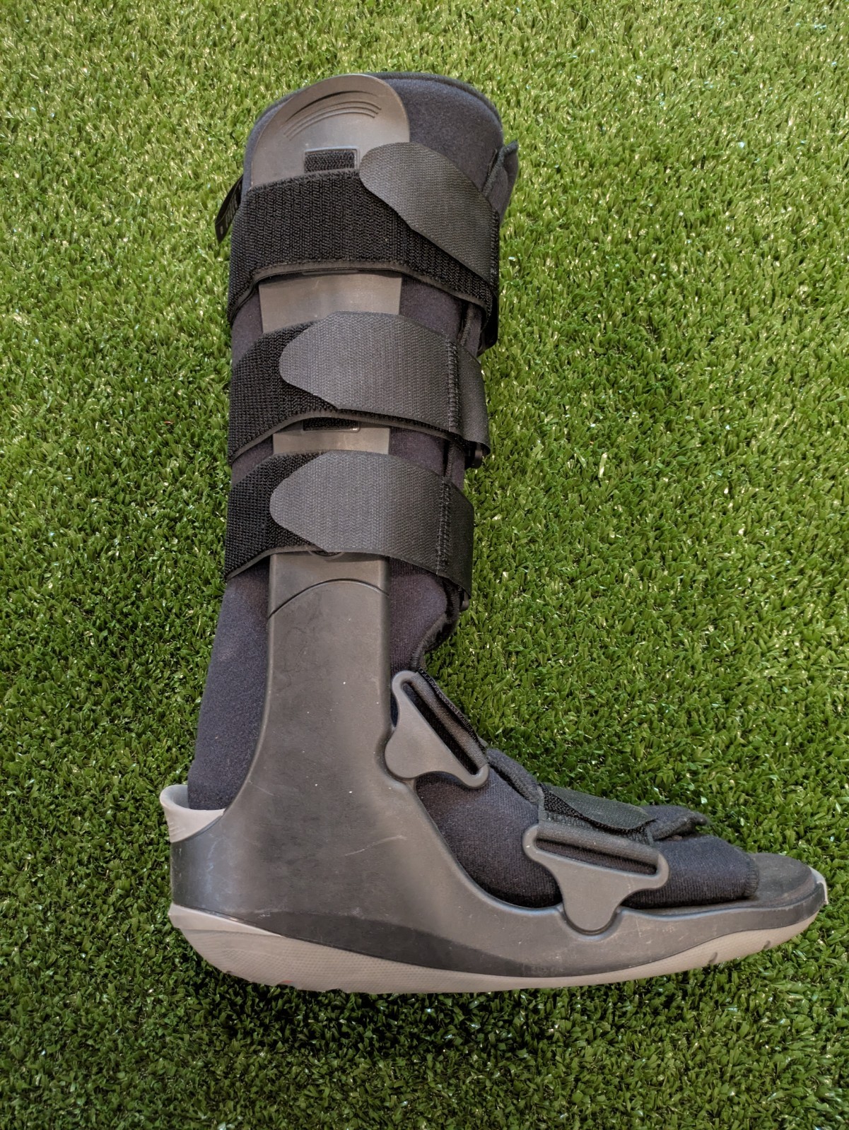 Breg SoftGait Walker Boot – Black Size Medium (M) Full Length