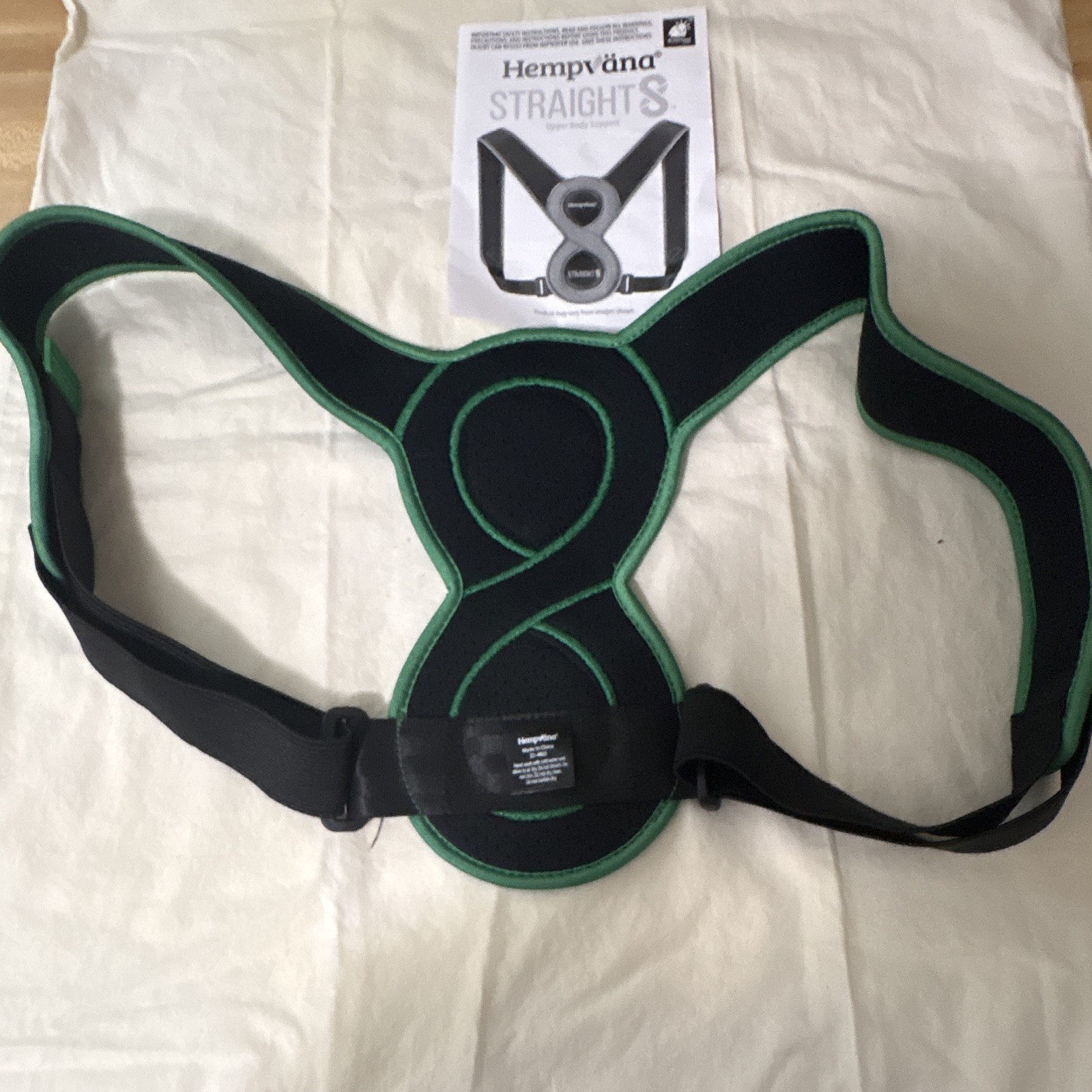 Hempvana Straight8 Adjustable Posture Corrector Back/Shoulder Brace Black/Green