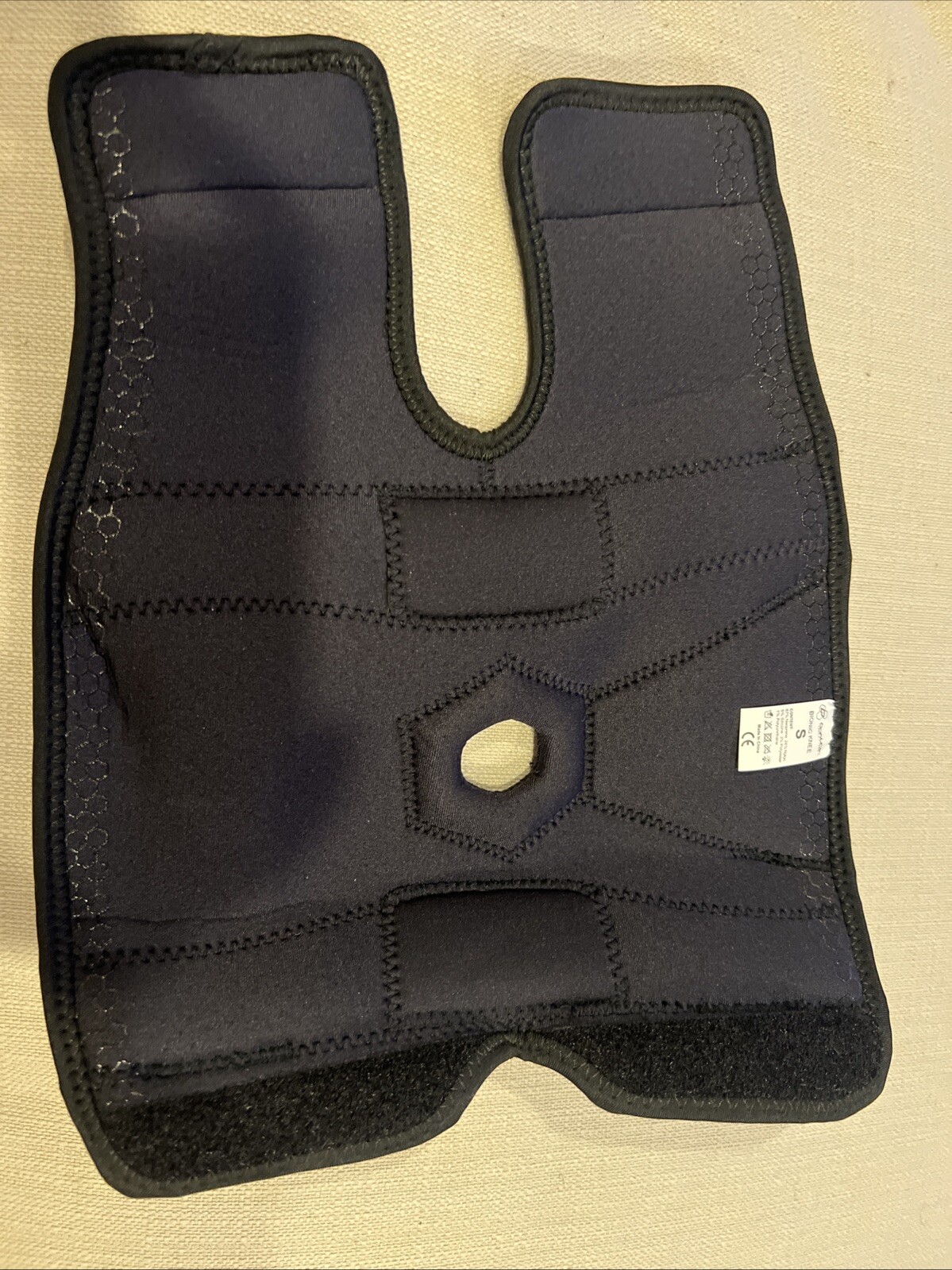 DONJOY BIONIC KNEE BRACE SMALL, BLACK *DISTRESSED PKG