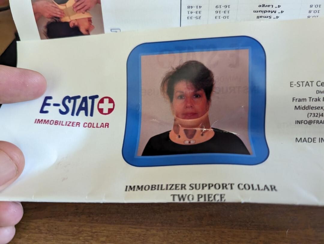 e-stat Support Collar 3″ Foam Immobilizer Cervical Support with instructions