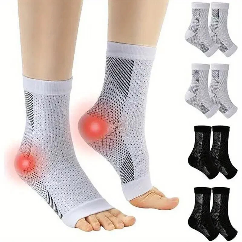 4 Pairs Socks Ankle Brace And Tendonitis Compression Sock Black and White (S-M).