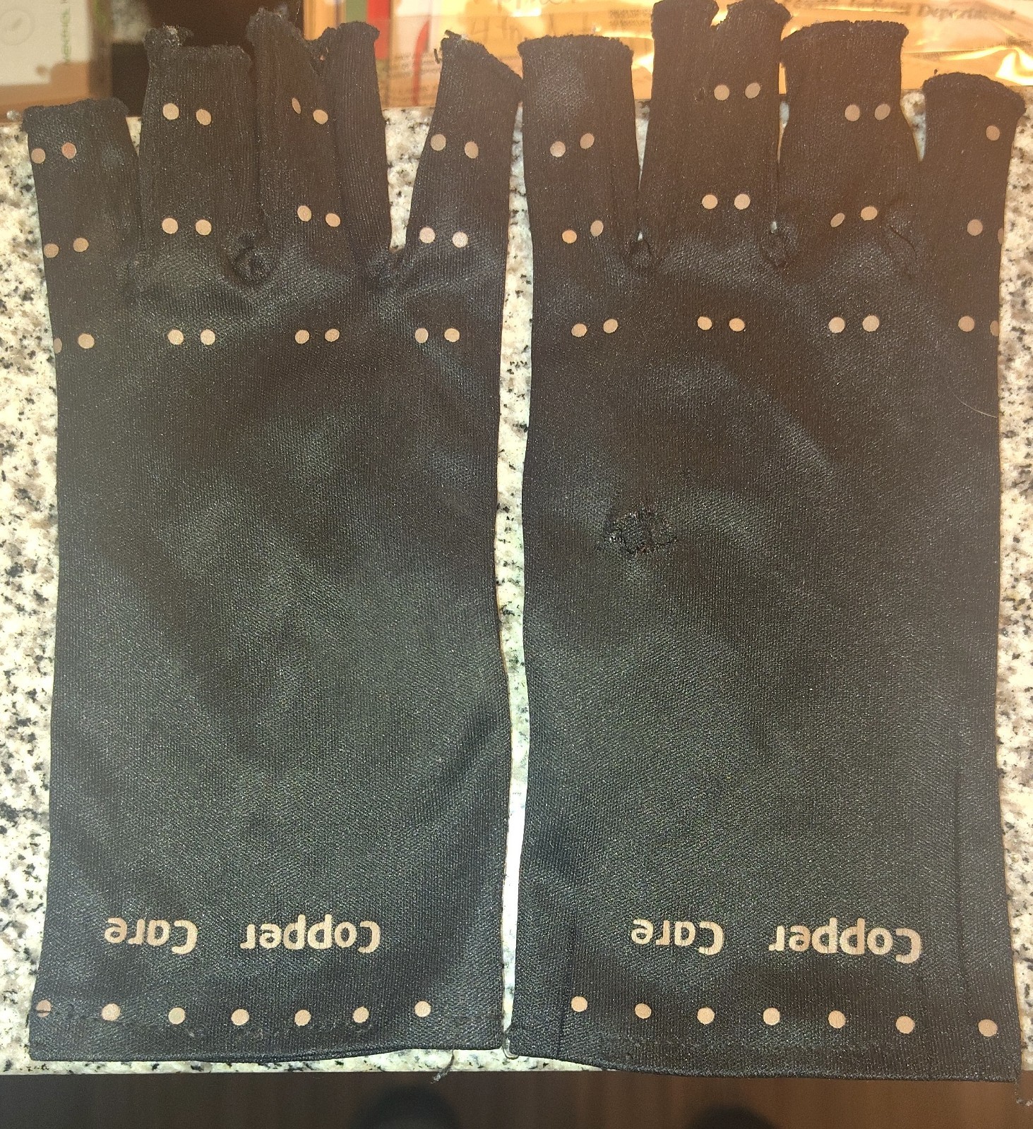 Copper Care Copper Infused Compression Gloves Black (One Pair)