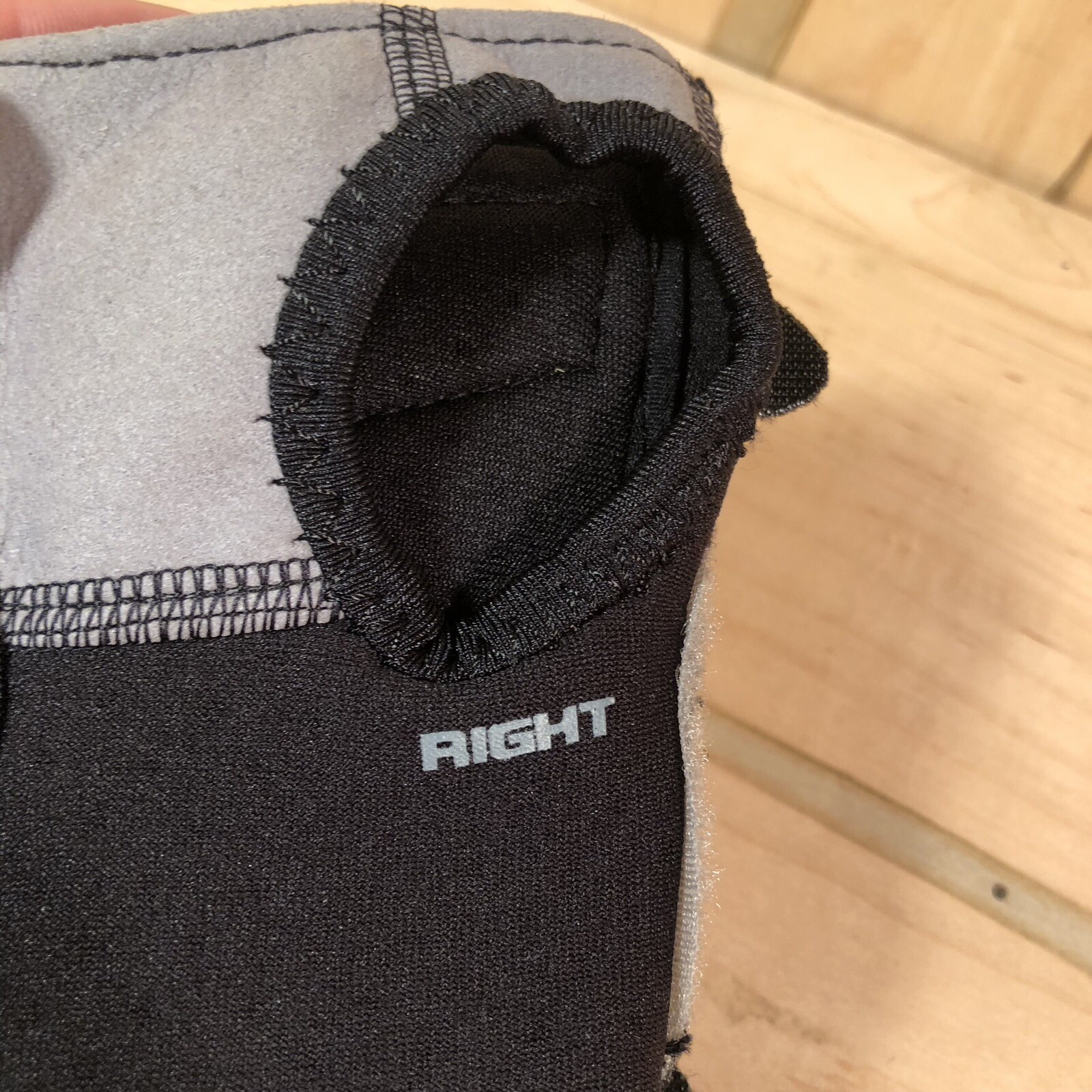Shock Doctor Wrist 3-Strap Support – Performance Level 3: Right Size S – 824