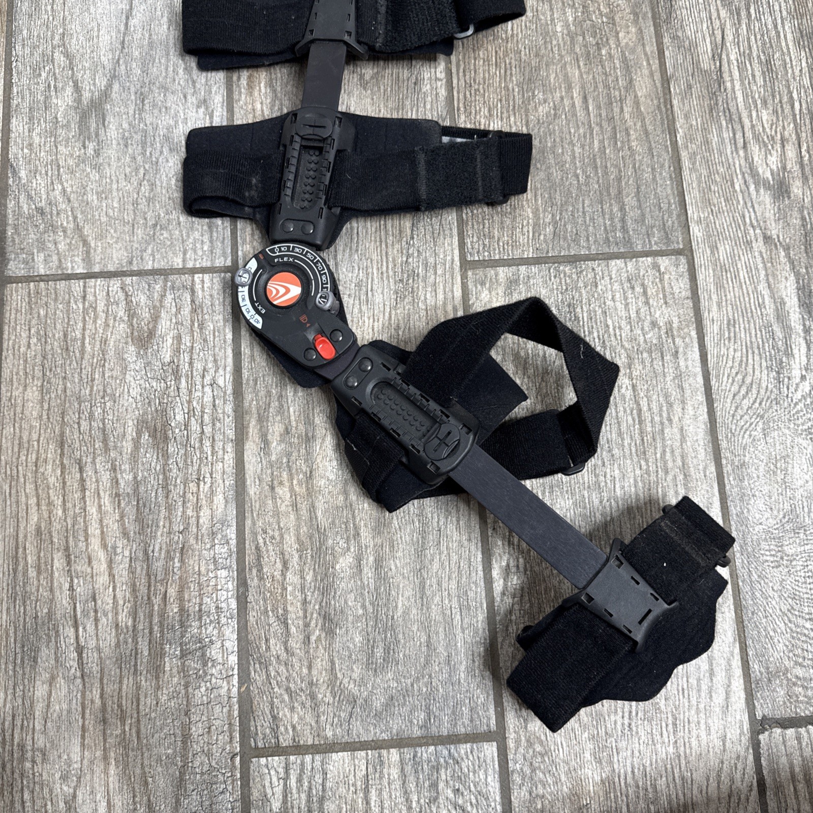 Breg T-Scope Premier Post Op Elbow Brace Long – Right – BLK – 07256 A1