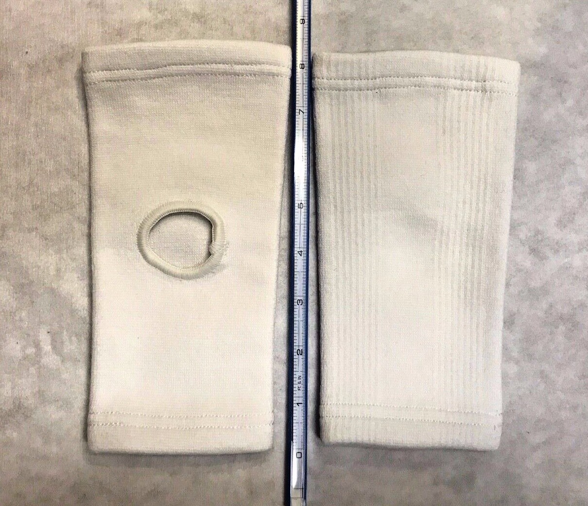 One Pair of Kids Knee Sleeves Braces – Size S – White