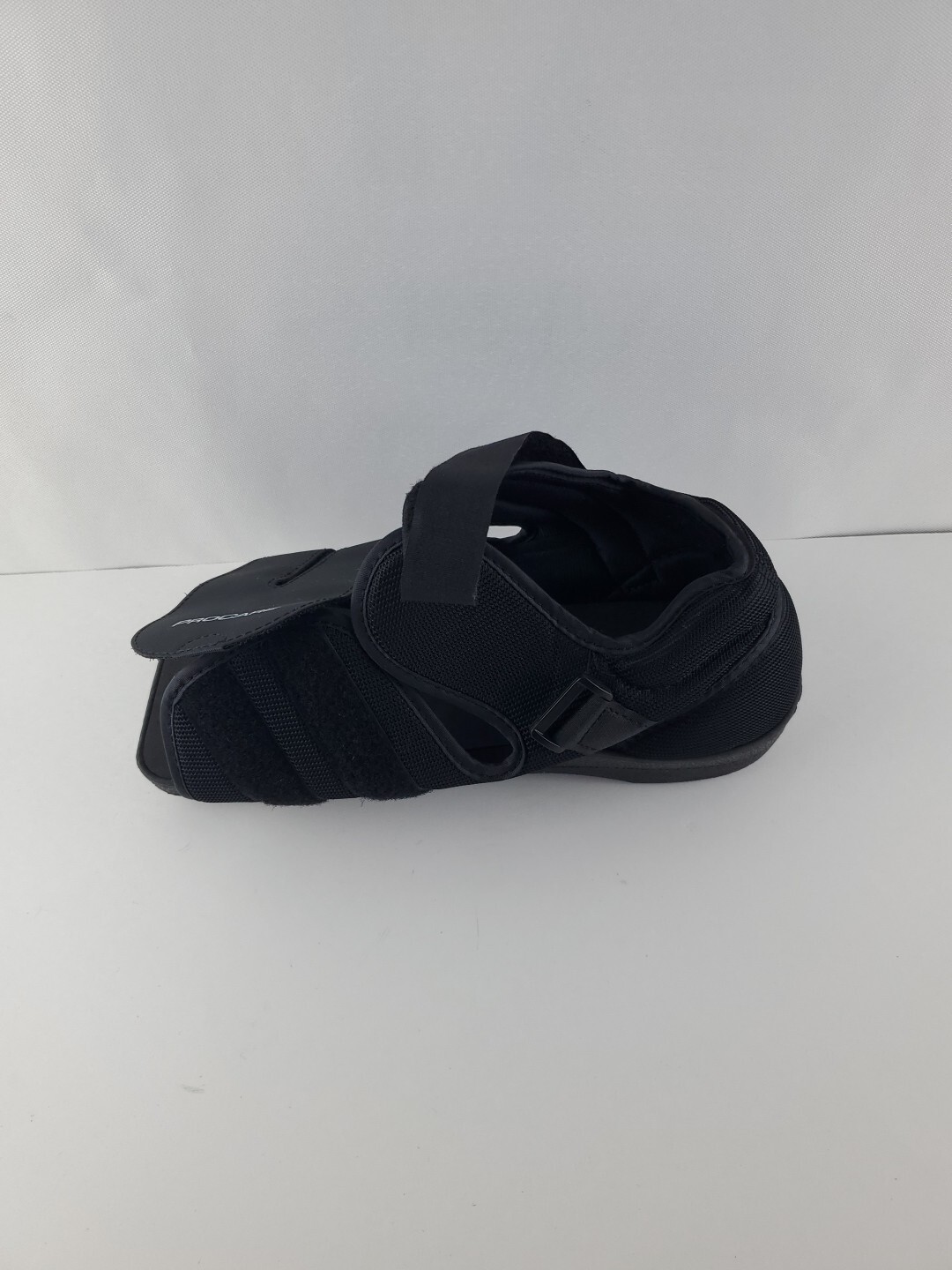 ProCare Squared Toe Post-Op Shoe Size:medium ( Wear on the left or right )