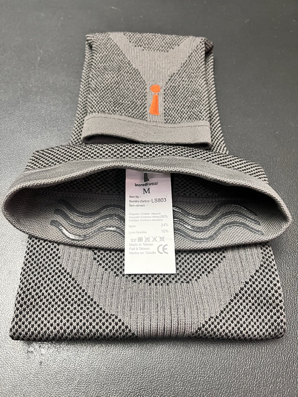 Incrediwear Leg Sleeve charcoal Medium Compression Support Used