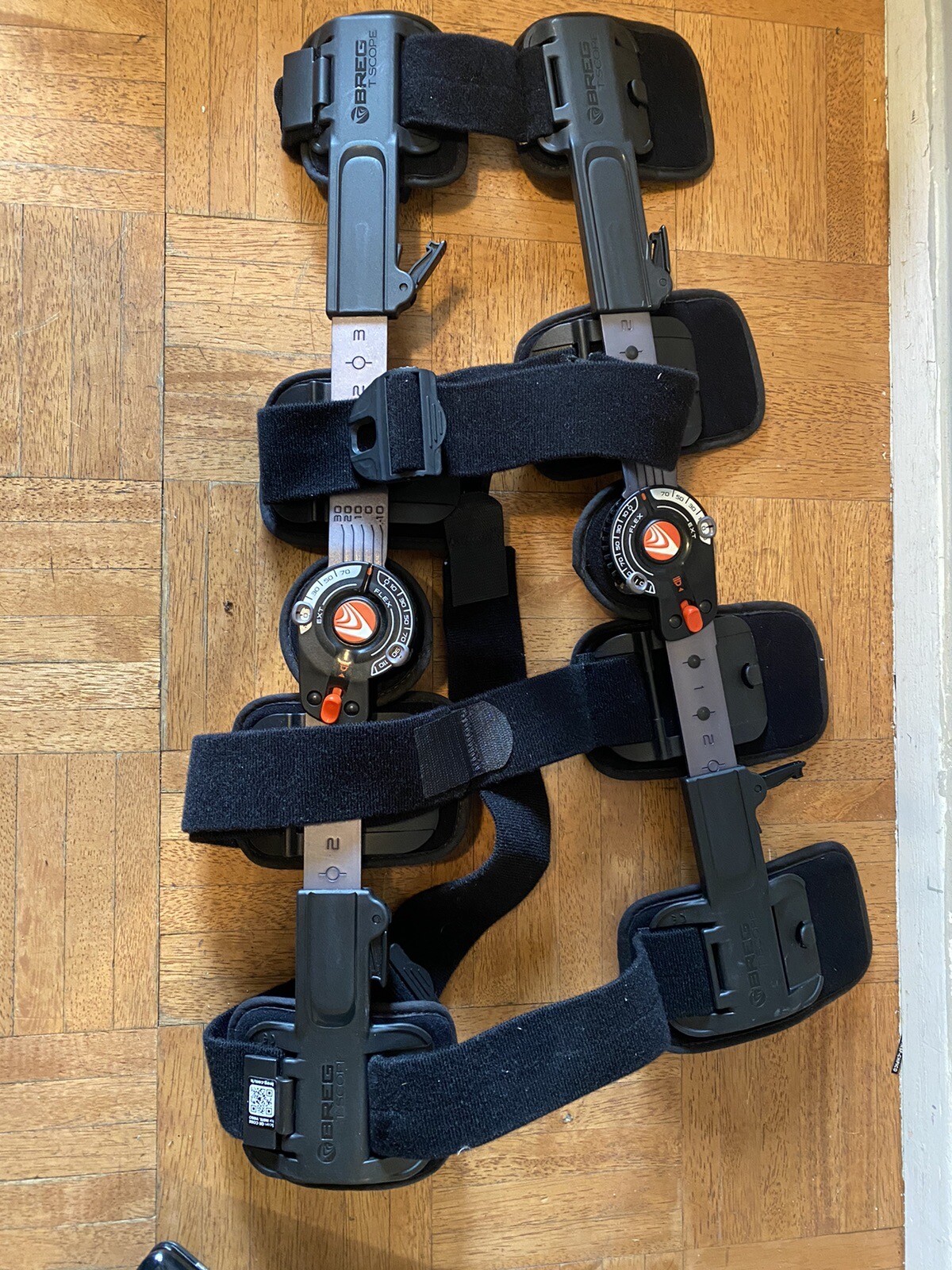 BREG T Scope Premier Post Op Hinged Adjustable Padded Knee Brace Right Or Left