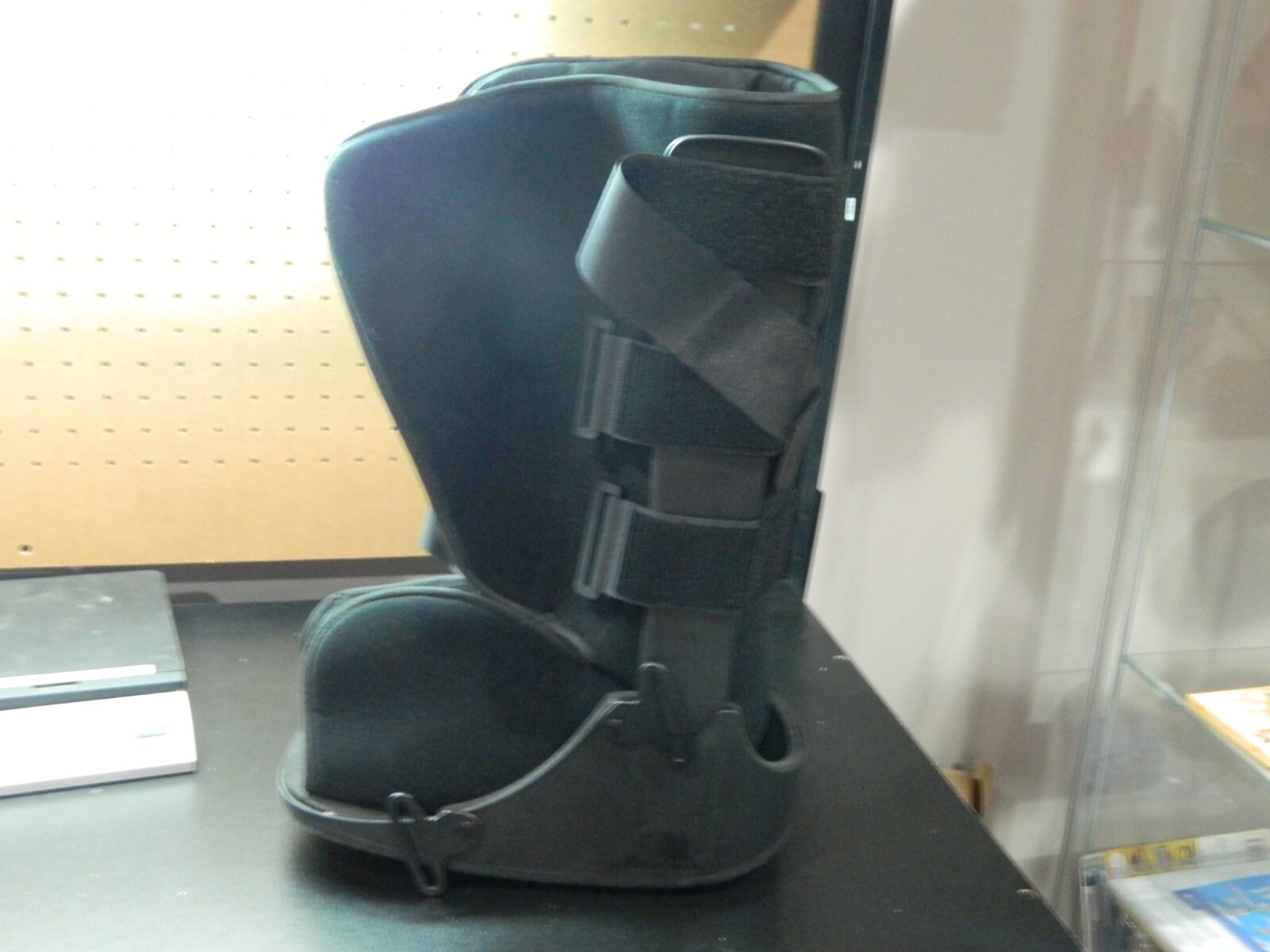 United Ortho Adult Black Long Air Cam Walker Stabilization Fracture Boot Medium