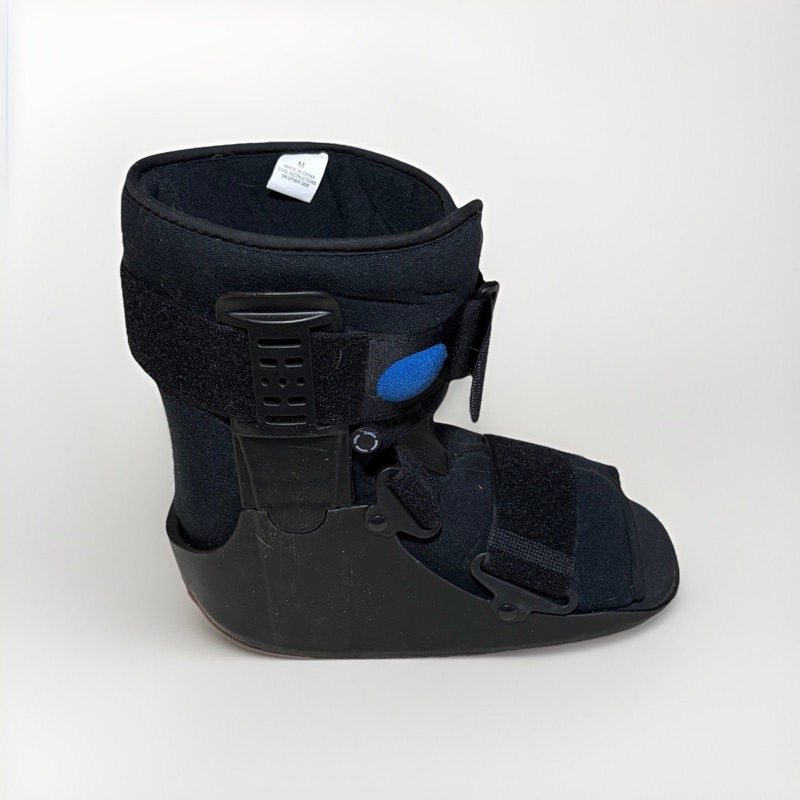Medical Walking Boot with Inflatable Adjustable Support – Foot/Ankle Stabilizer