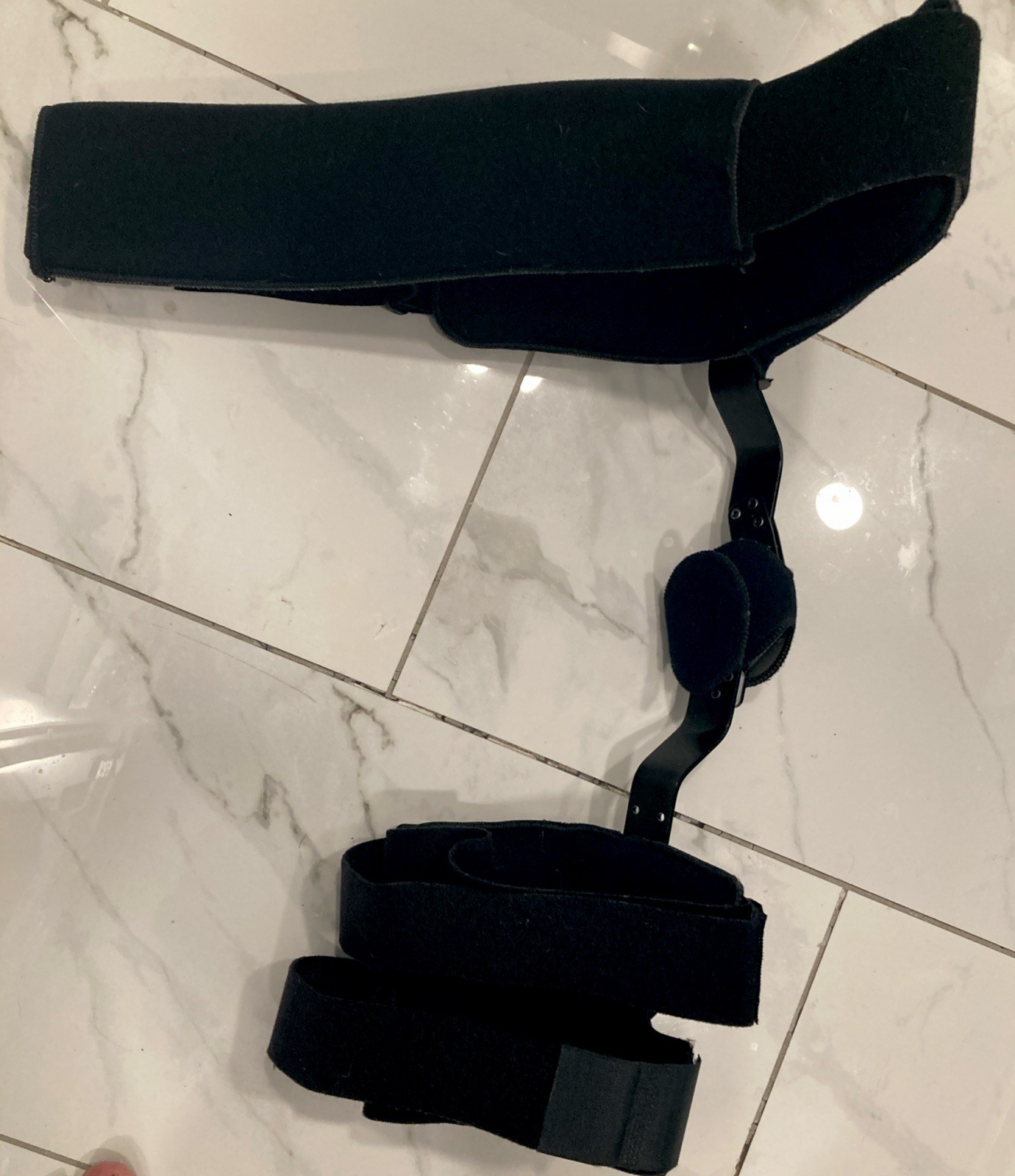 Breg Philippon Hip Brace Regular Size RIGHT Leg Black Bledsoe
