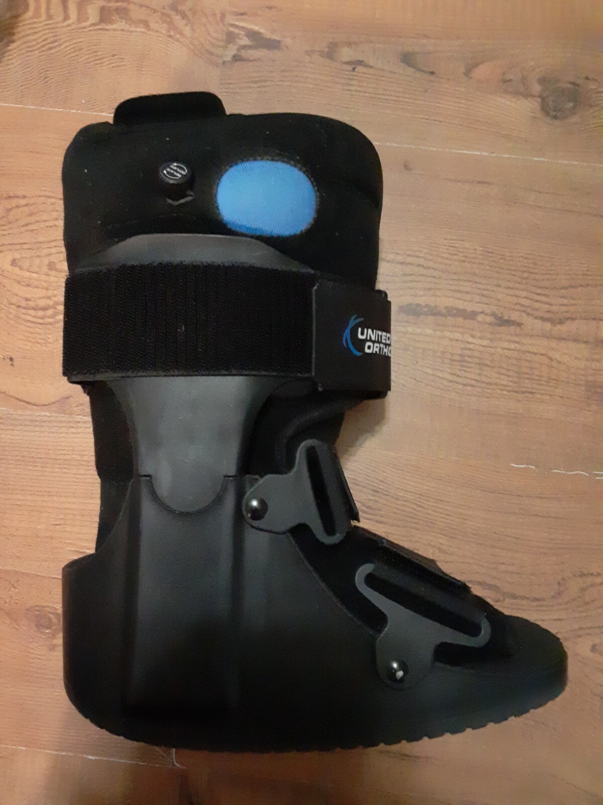 Ankle Walking boot Fracture Walker Fits Either, XSmall Black United Ortho