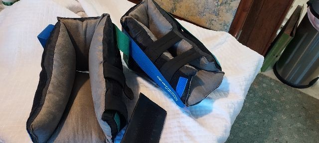 PAIR HEEL PROTECTORS HEELMEDIX STANDARD W/ COLOR CODED STRAPS & WEDGE PREOWNED