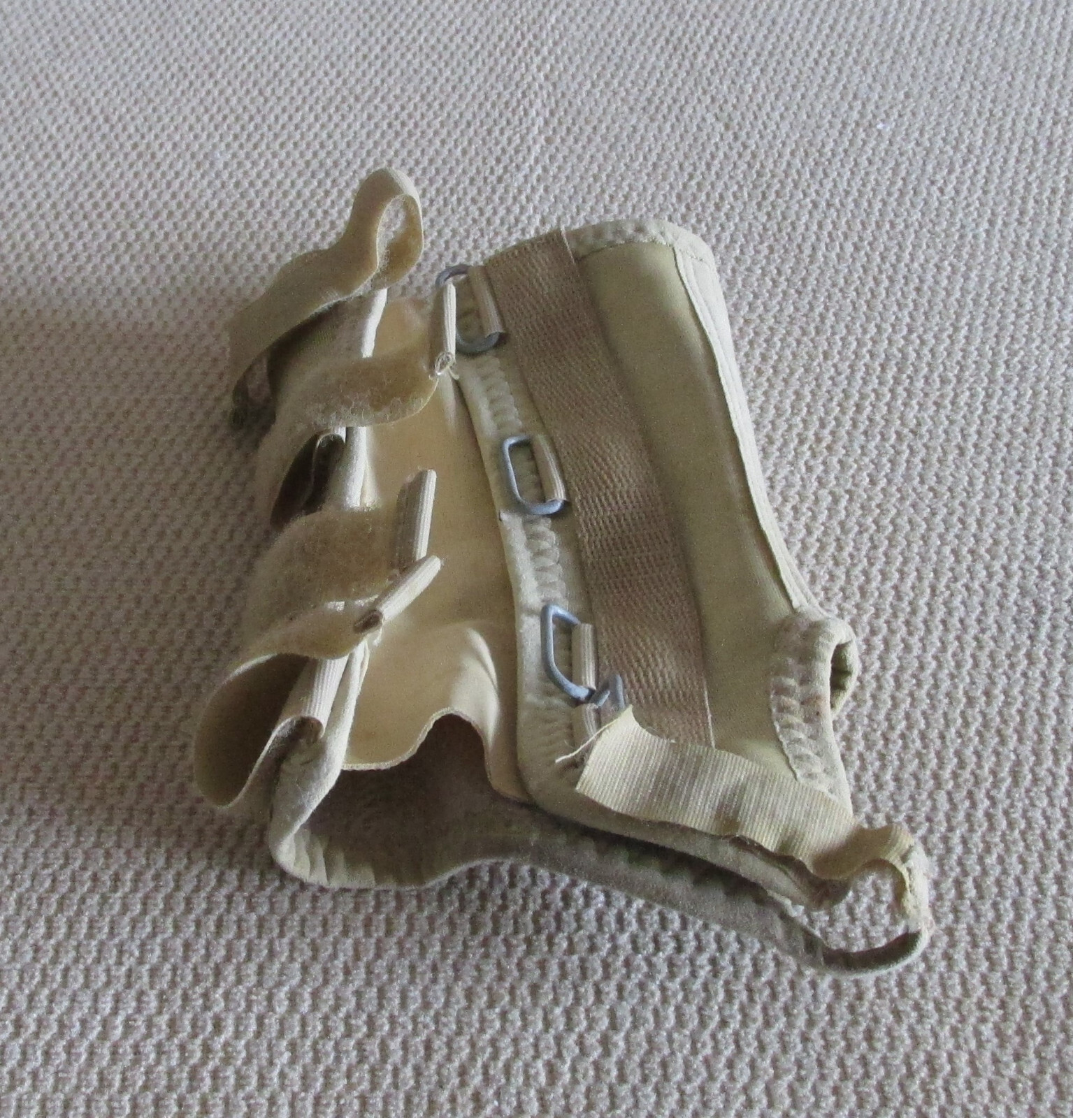 Wristband: Medical, Beige, 7 inches x 4 inches
