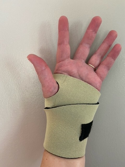 AOA Universal Australian Wrist Wrap – Beige