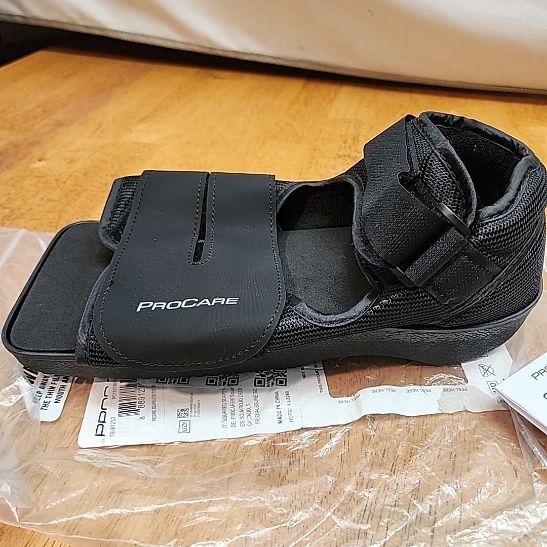 ProCare Squared Toe Post-Op Shoe Size: Small ( Wear on the left or right )