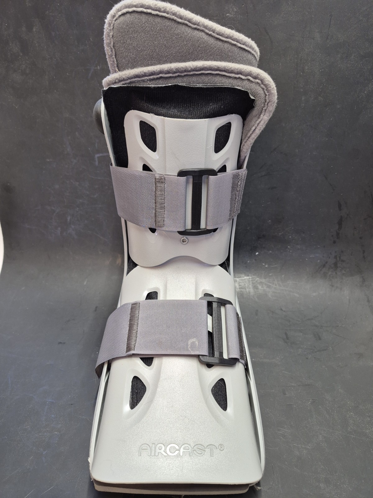 Aircast AirSelect Short Style Large Gray Walking Boot / Brace