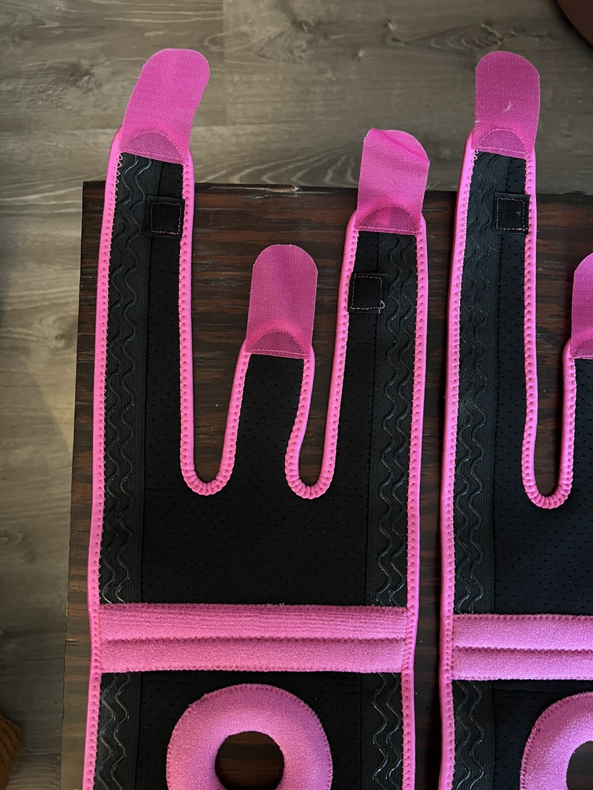 AVIDDA Knee Support Knee Brace Protective Gear Arthritis Pink Sz L/XL Set 2 NEW!
