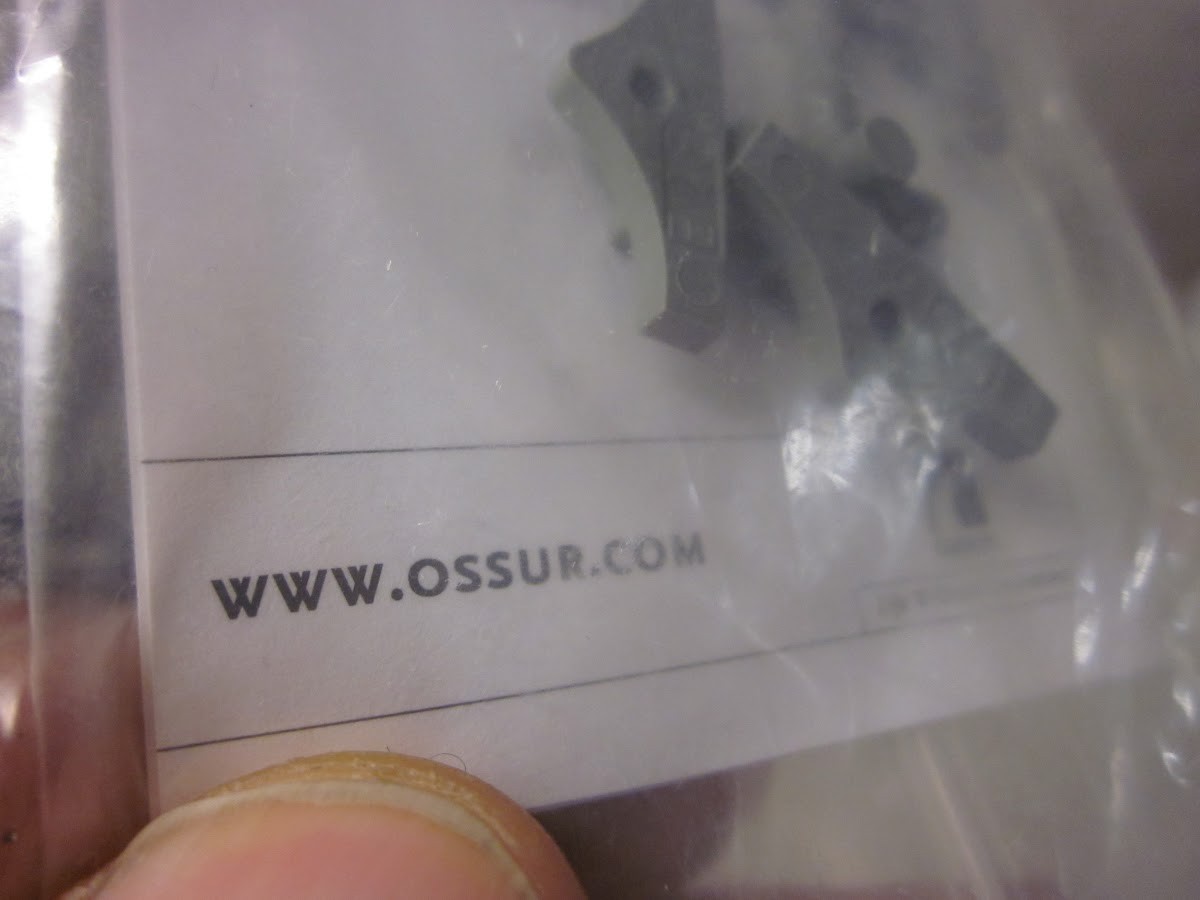 Ossur Keyhole Lock Kit for Locking Strap Tabs to the Brace Shells