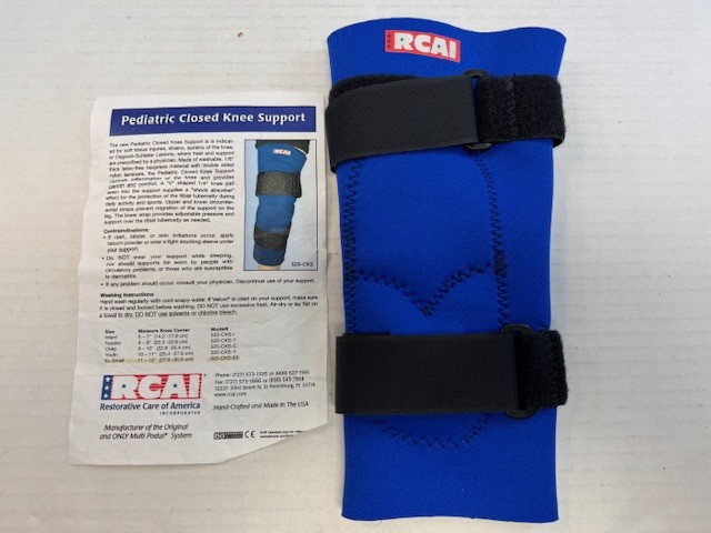 RCAI Pediatric Closed Patella Knee Support, (Size: XS fits knee circ. 11-12″) Bl