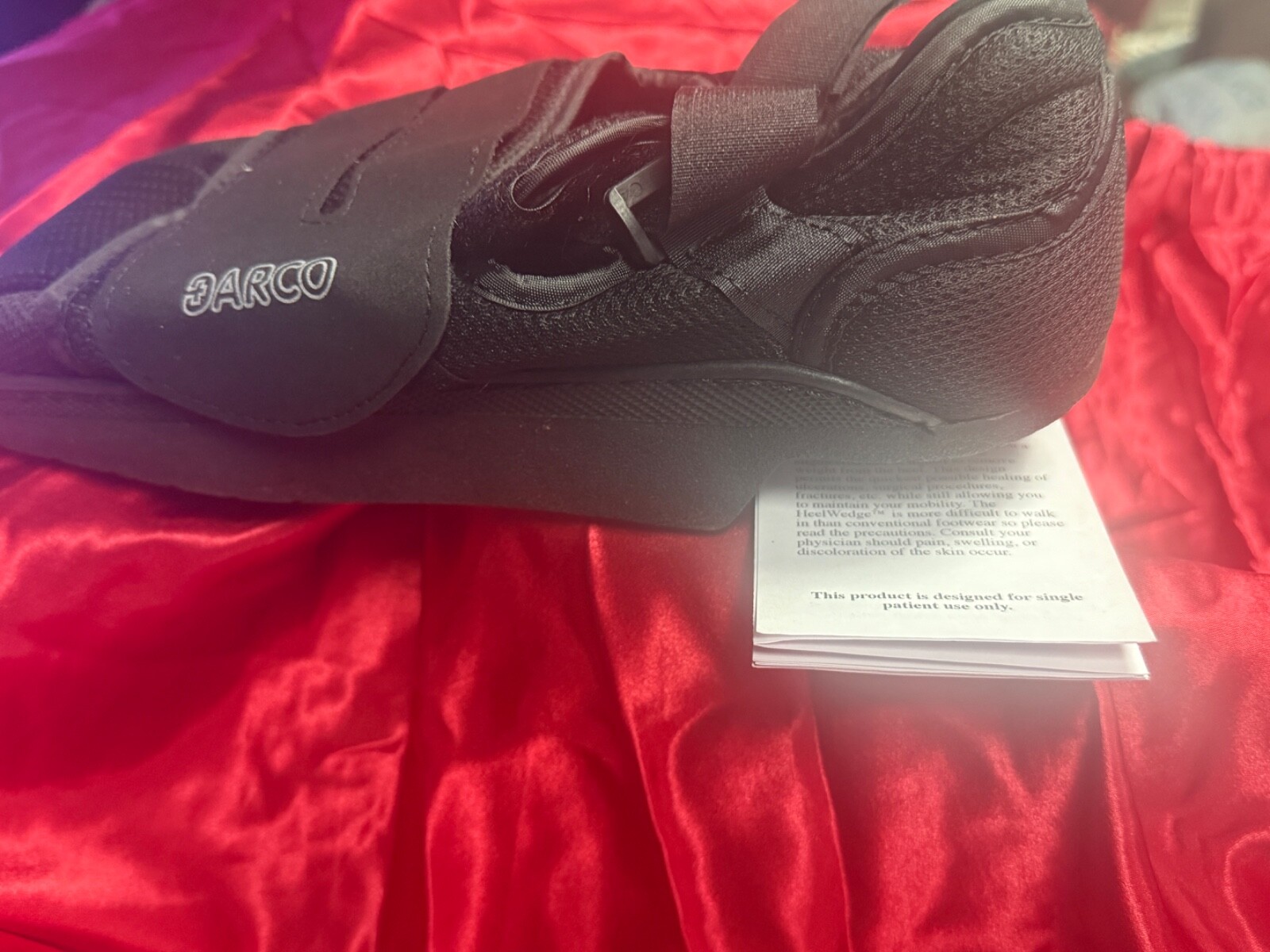 HeelWedge Black Post-Op Shoe Medium HQ2B