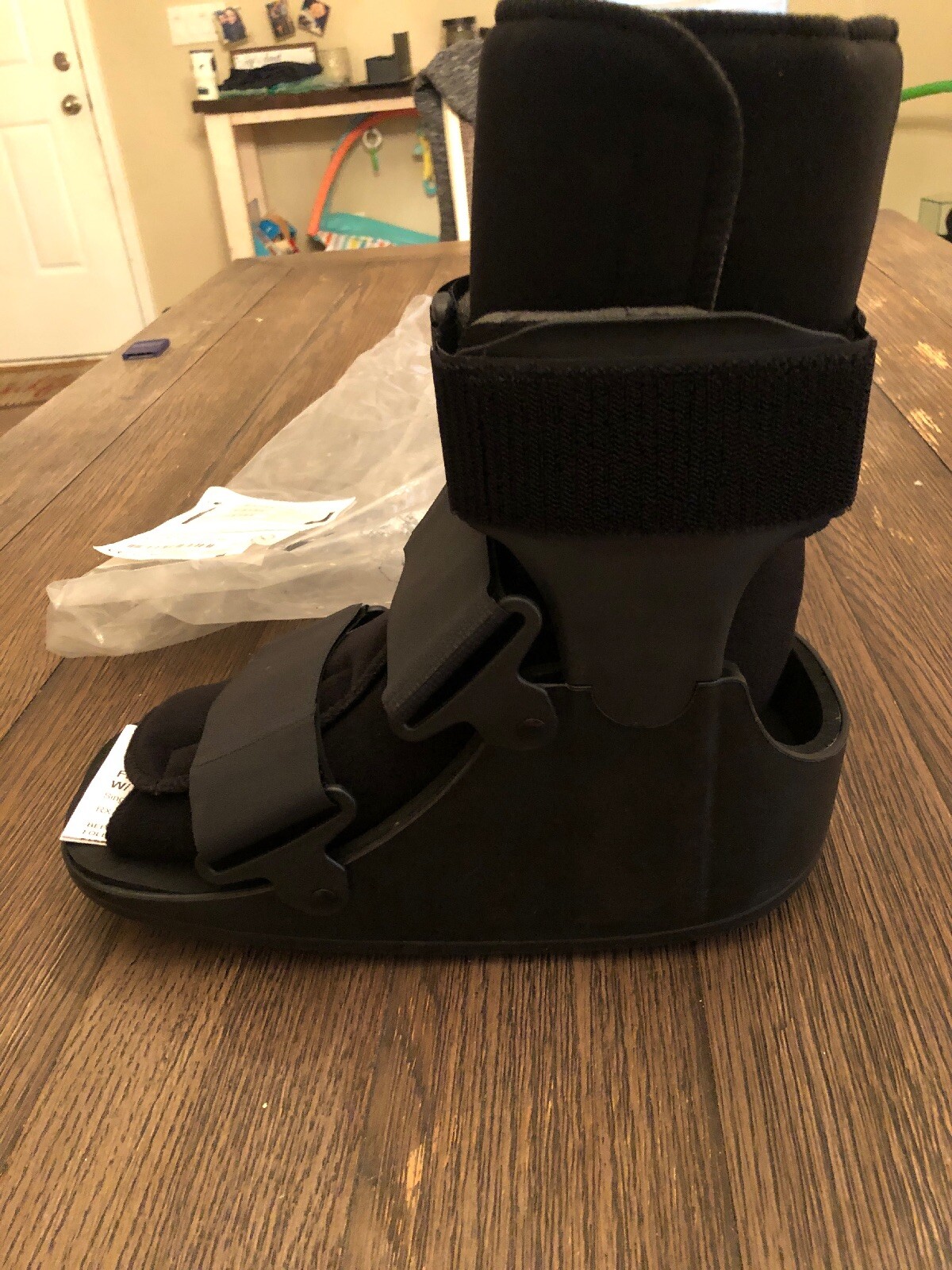 Coreline Fixed Short Cam Walker Boot Size Medium With Plastic Uprights CL0214