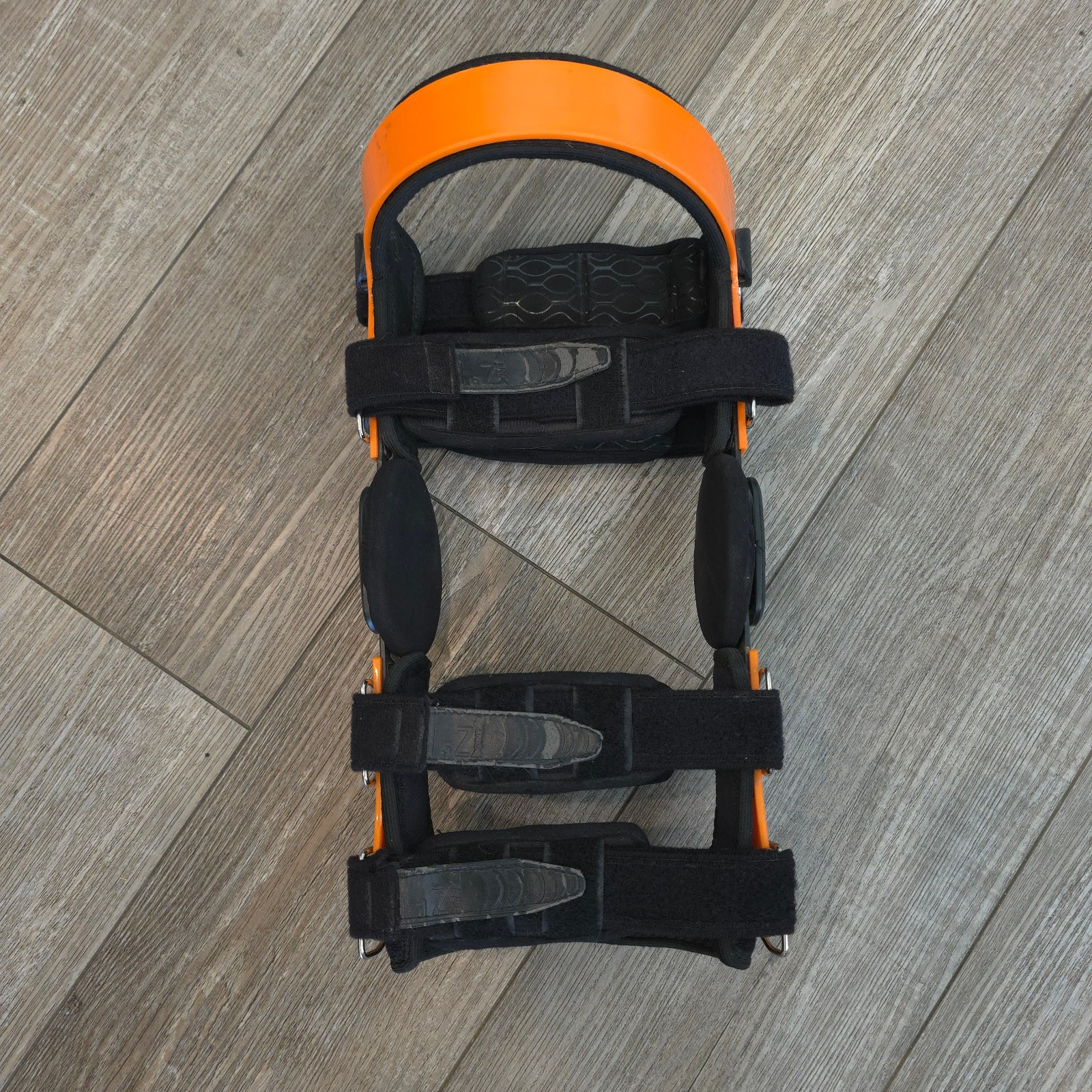 Z1 K2 Knee Brace ACL Ligament Sports Injuries OA & Knee Pain Thigh 14 Calf 10