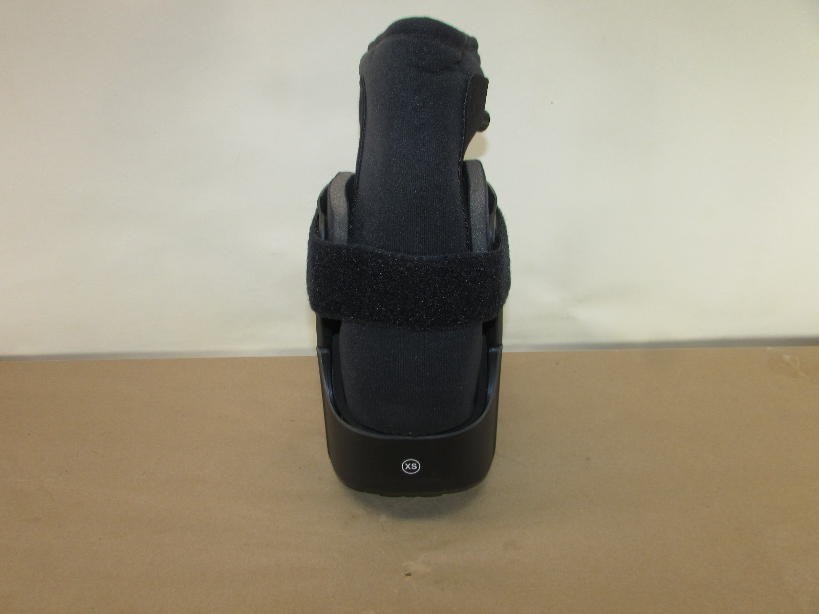 United Ortho USA14111 Short Air Cam Walker Fracture Boot XS