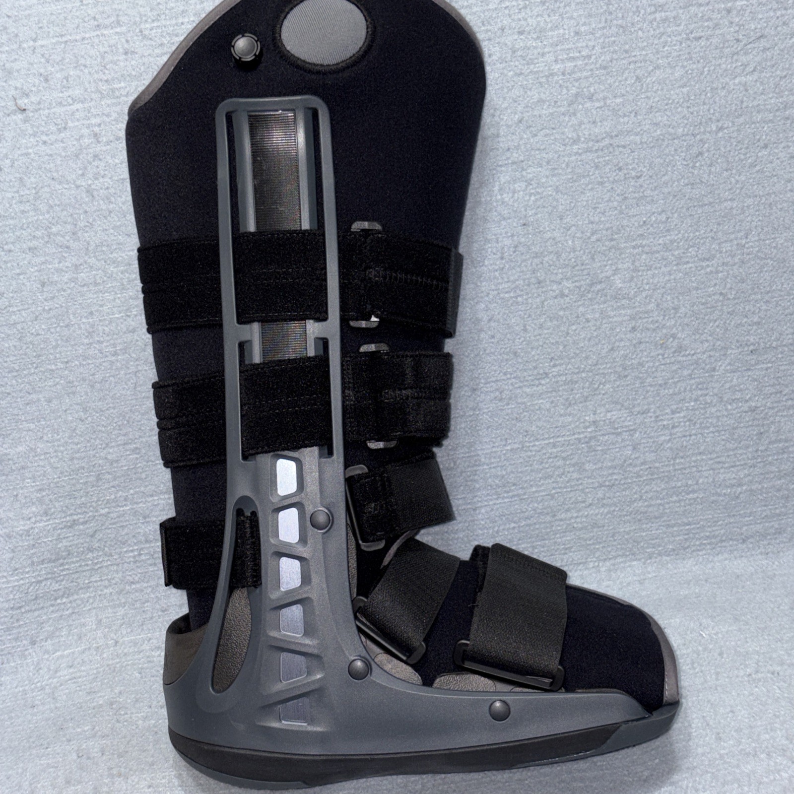 New Donjoy Maxtrax 2.0 Air Orthopedic Tall Walking Cast -Medium – Black New