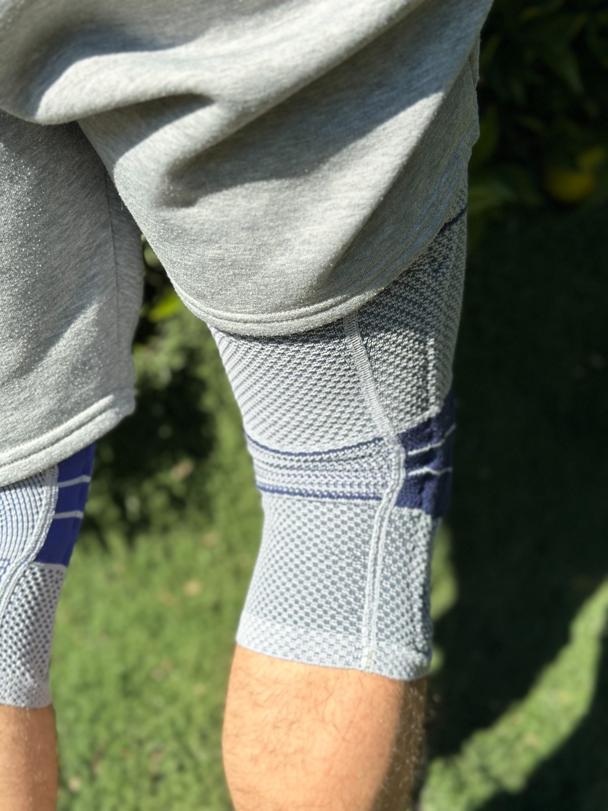 Bauerfeind GenuTrain Size 3 Comfort Knee Joint Brace Patella Support Sleeve ACL