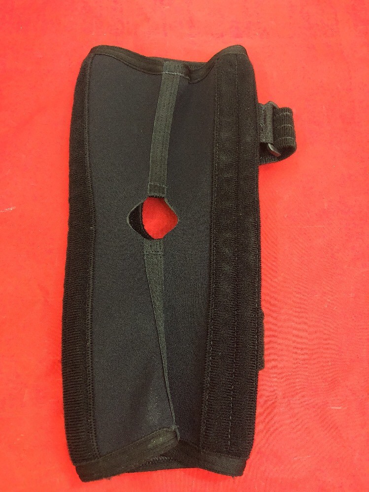 NEW BREG Adjustable Horseshoe Open Back Knee Brace Small 07132 Black